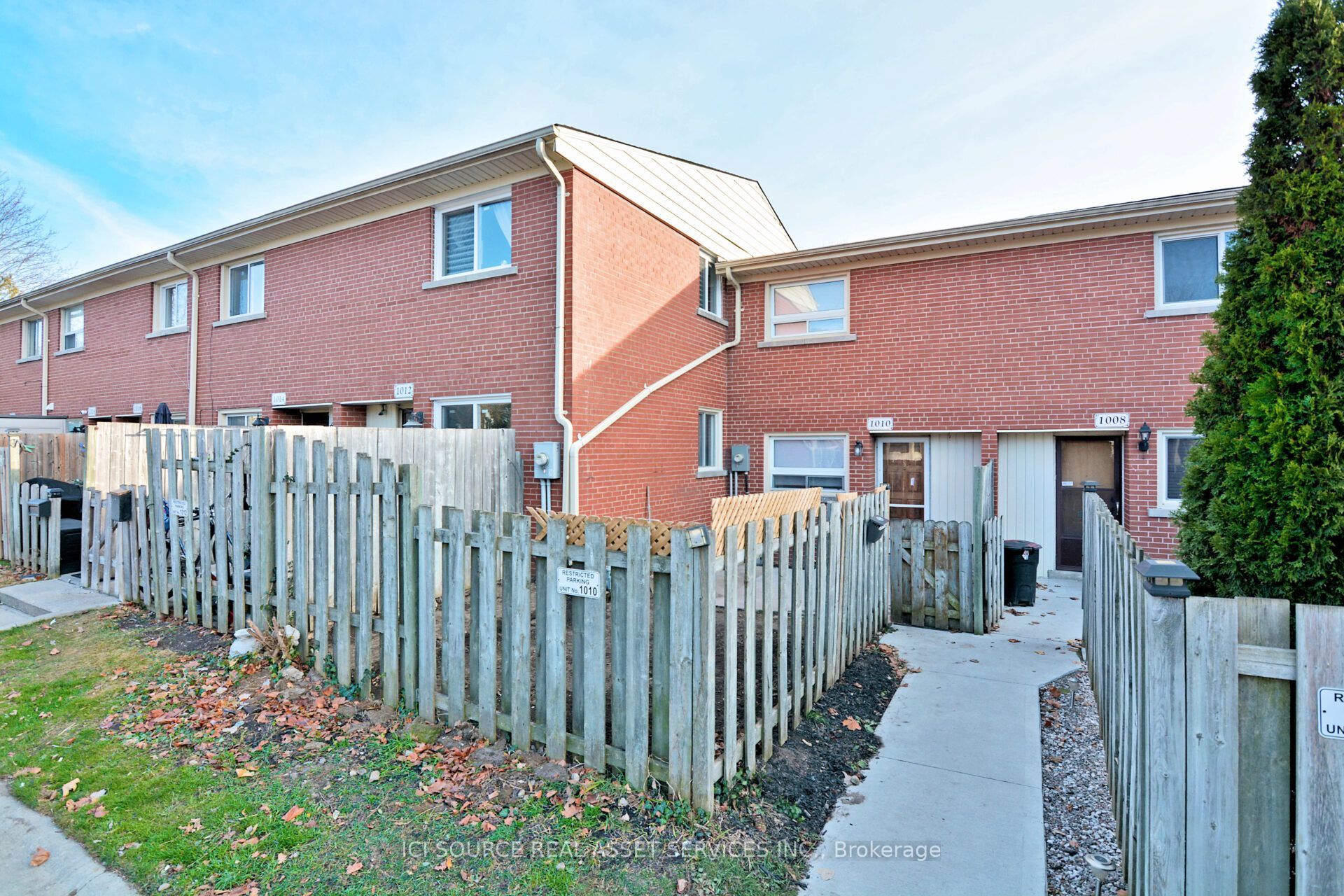 1010 Kipps Lane Property Photo 1
