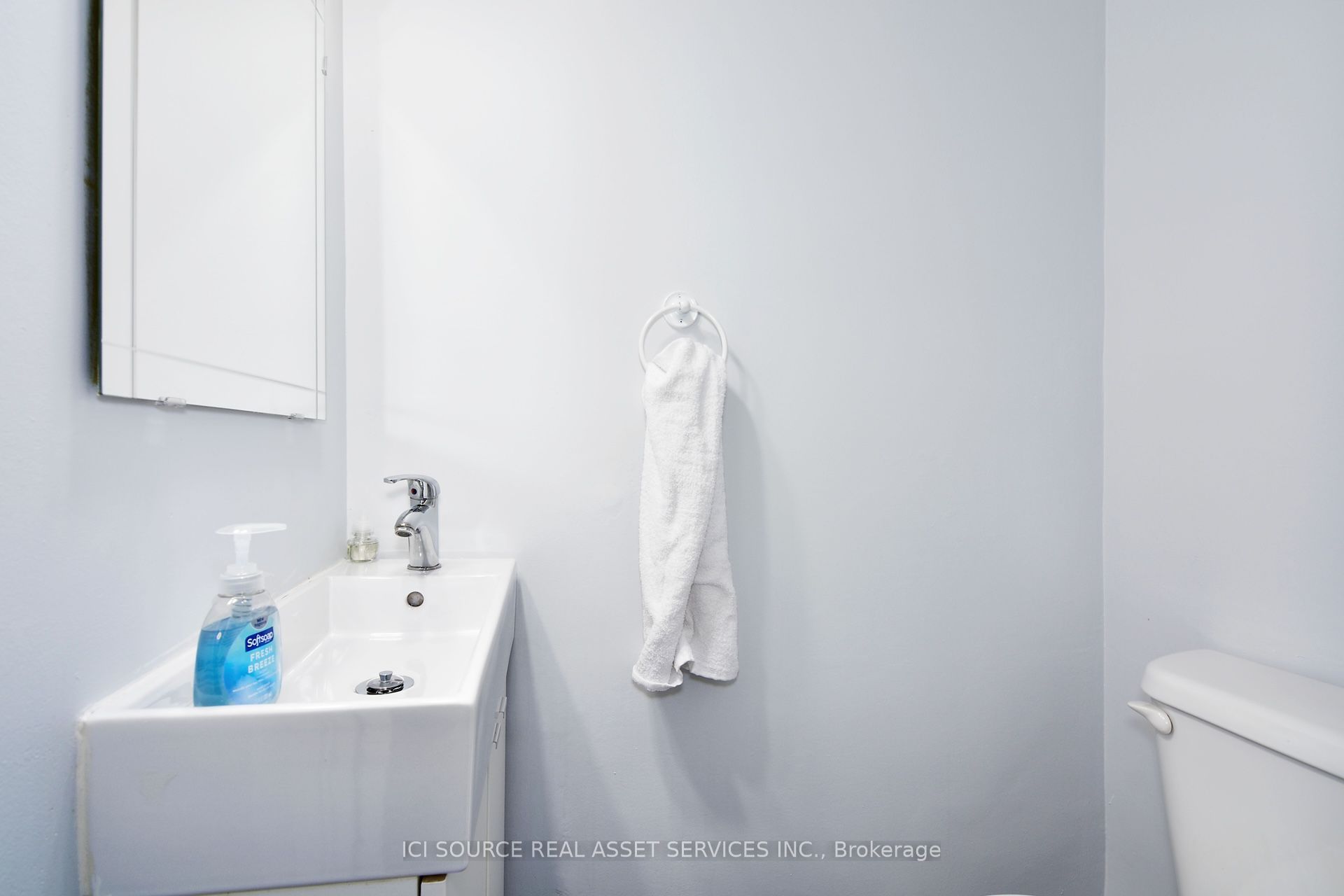 1010 Kipps Lane Property Photo 10