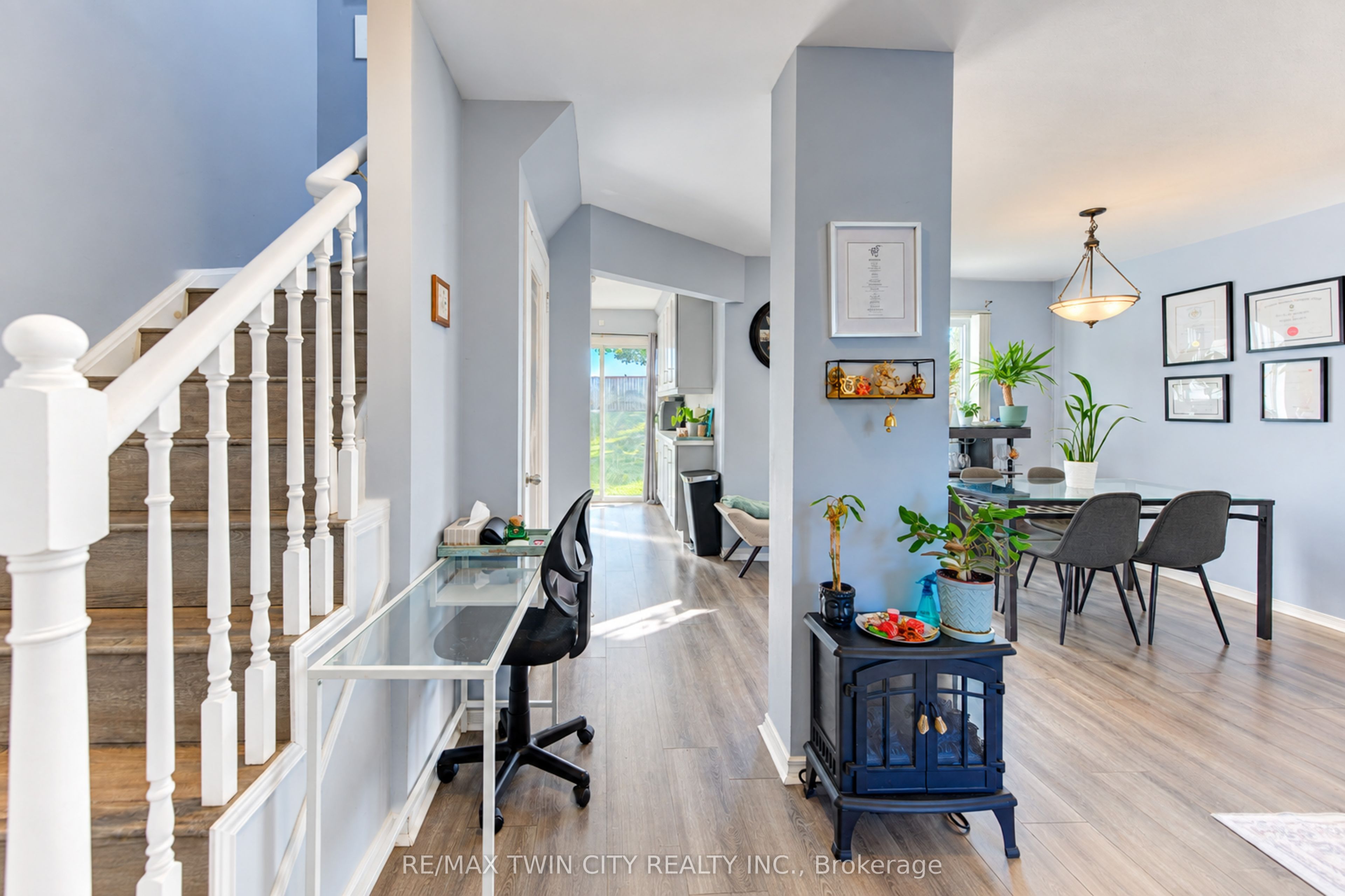 190 Nith River Way Property Photo 3