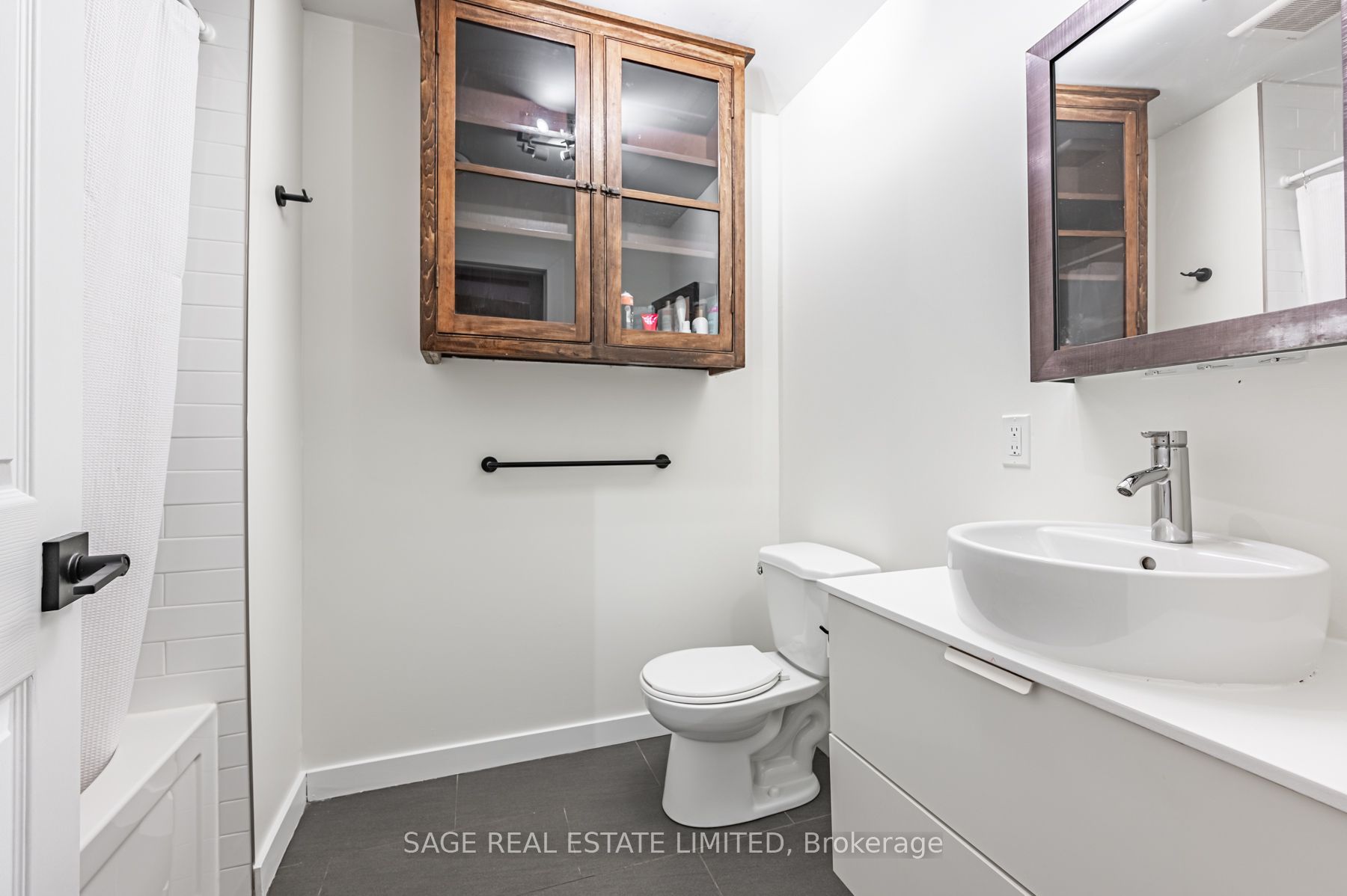 14 Cross Street 8 Property Photo 24