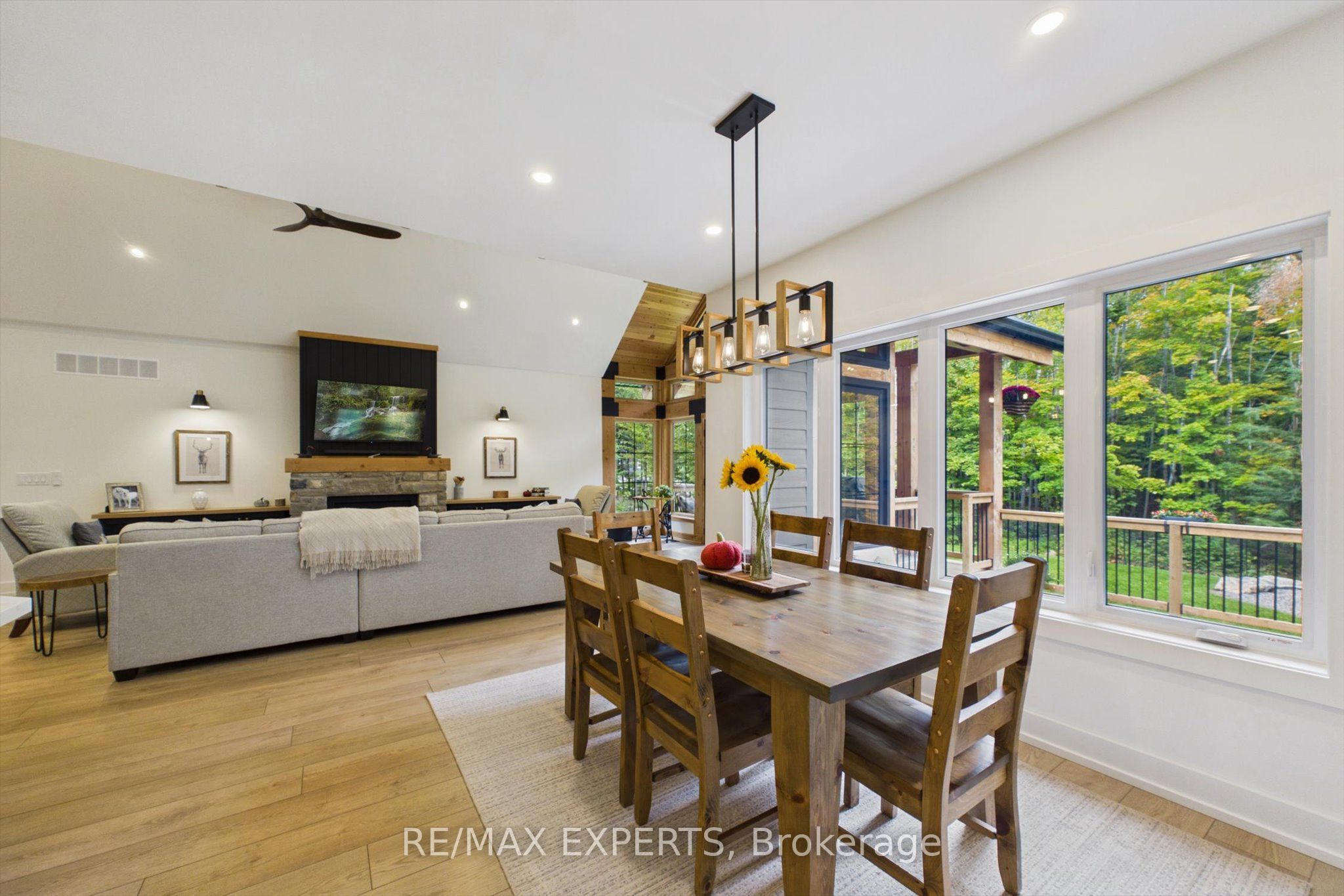 1072 Xavier Street Property Photo 14