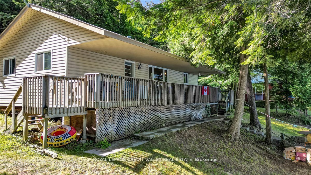 292 Caroline Court Property Photo 1