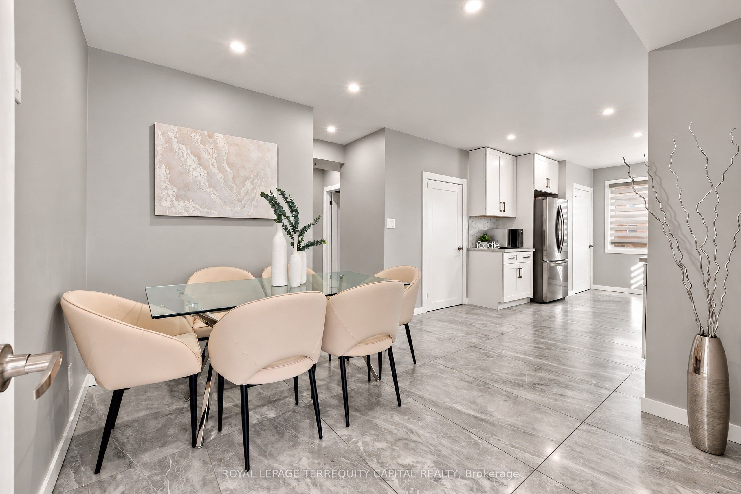 165 East West Line Property Photo 11