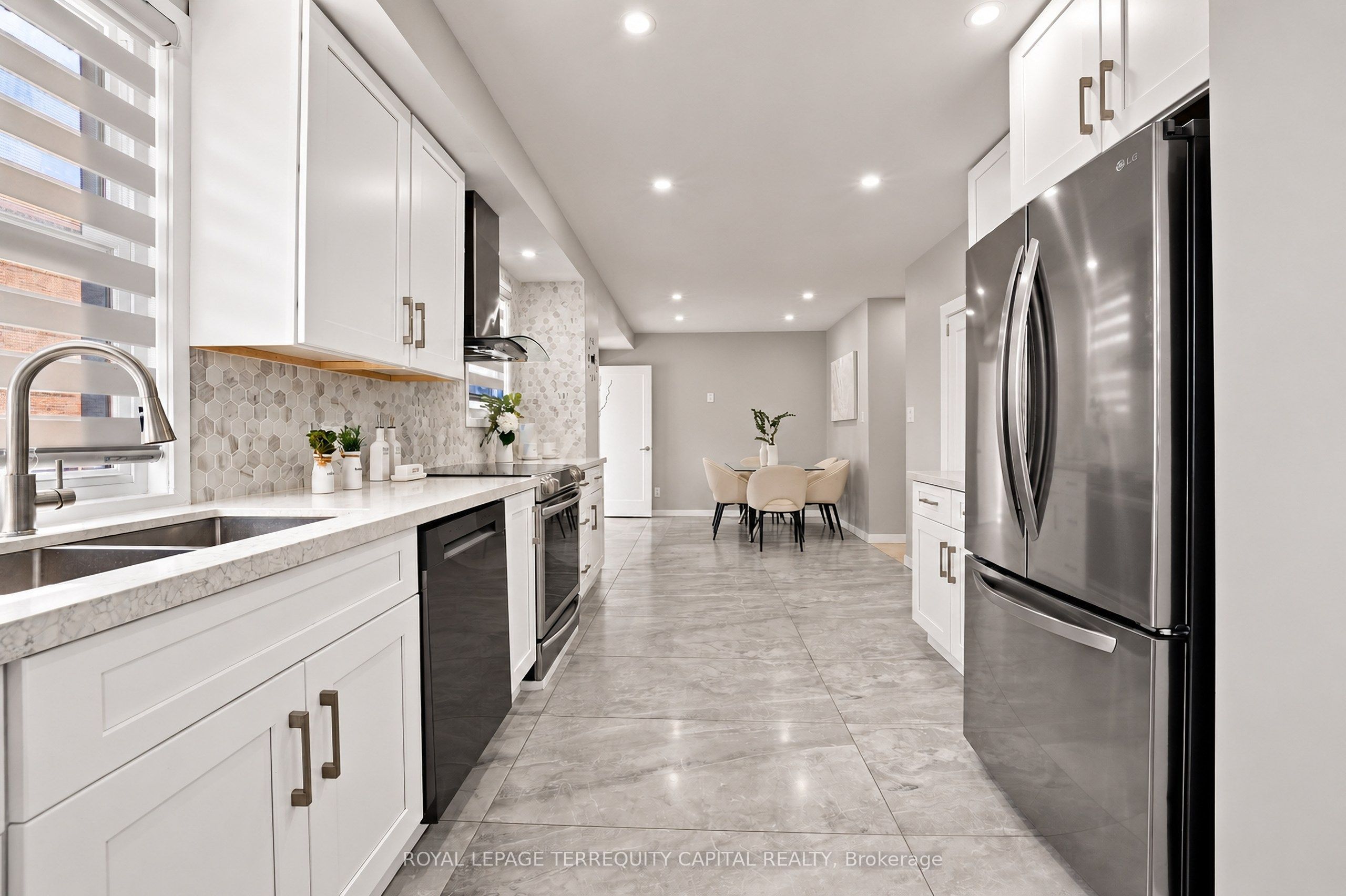 165 East West Line Property Photo 12