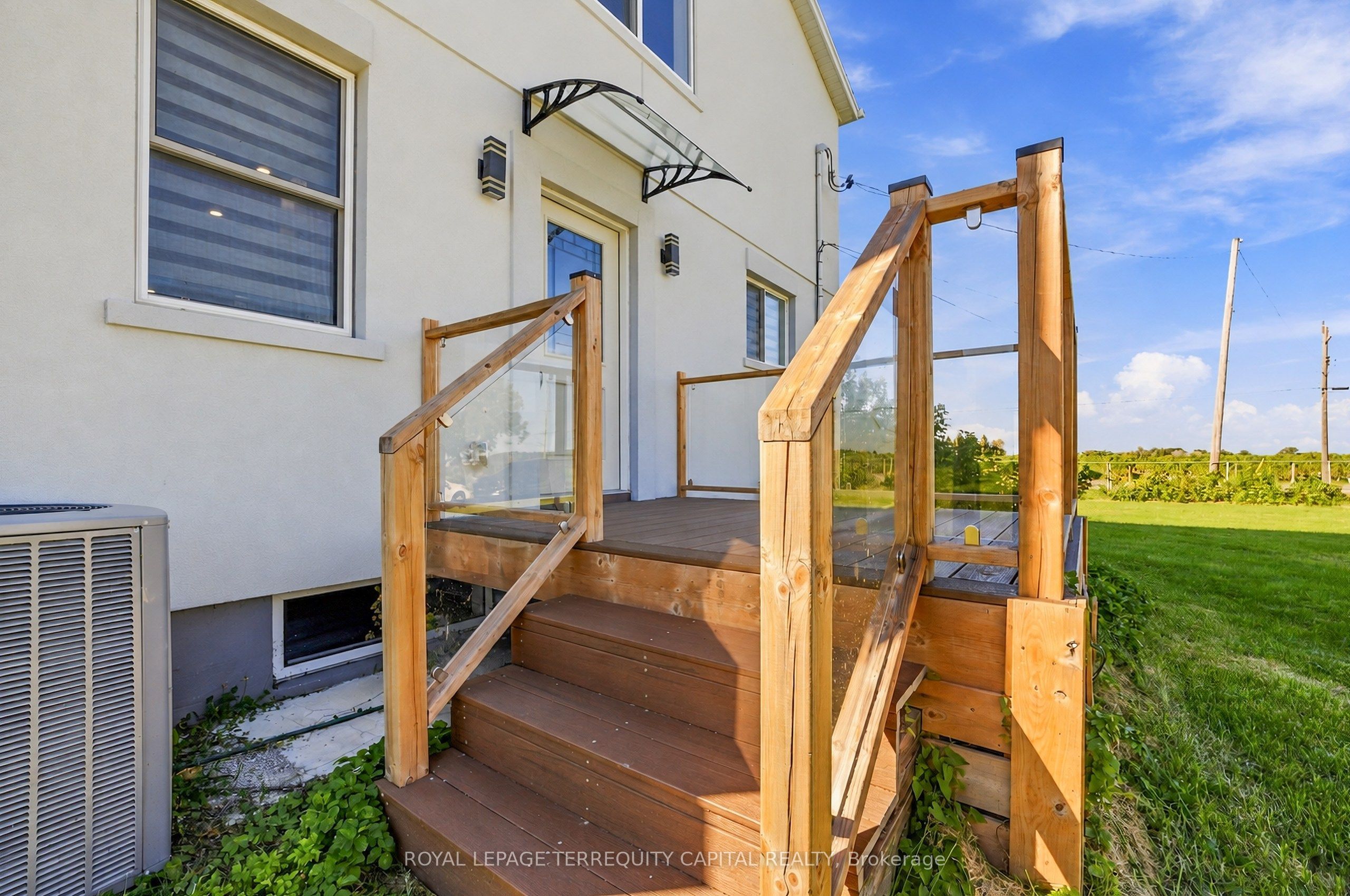 165 East West Line Property Photo 34