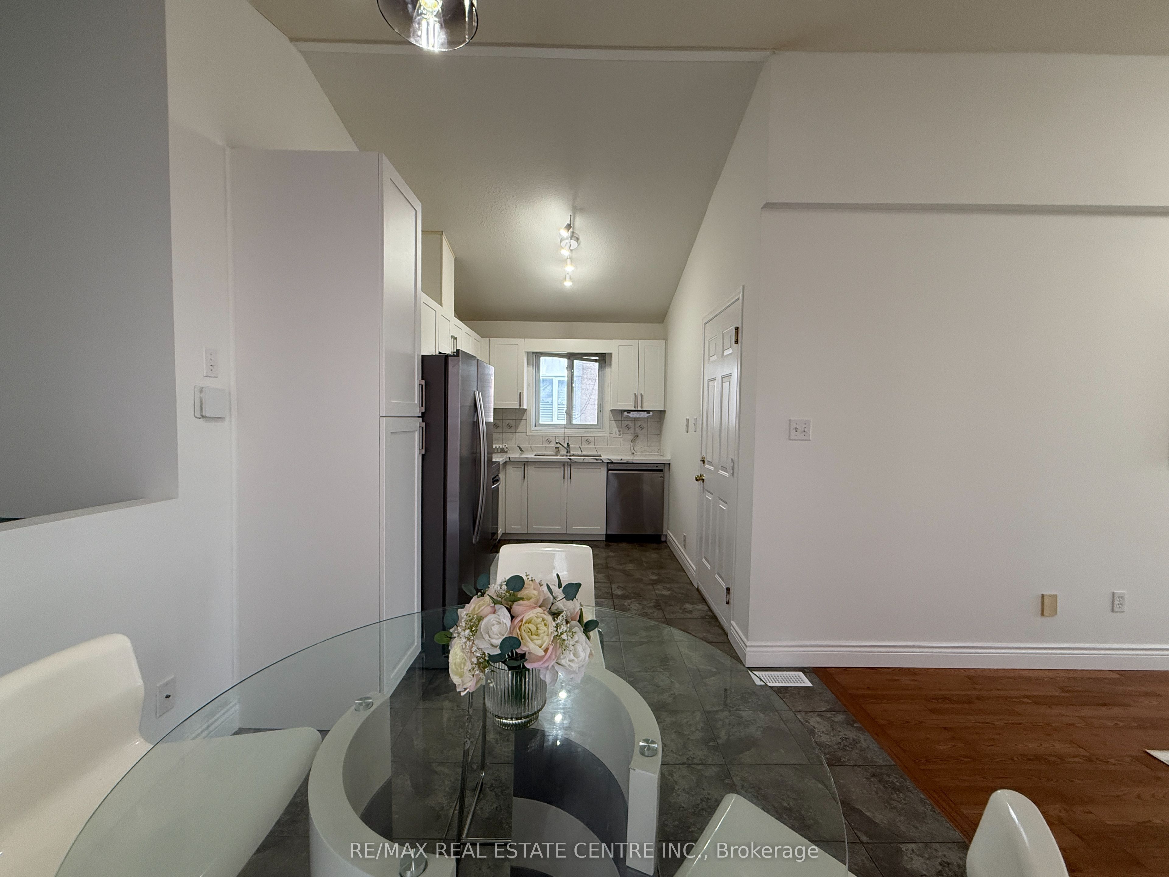 168 Copper Leaf Street Property Photo 5