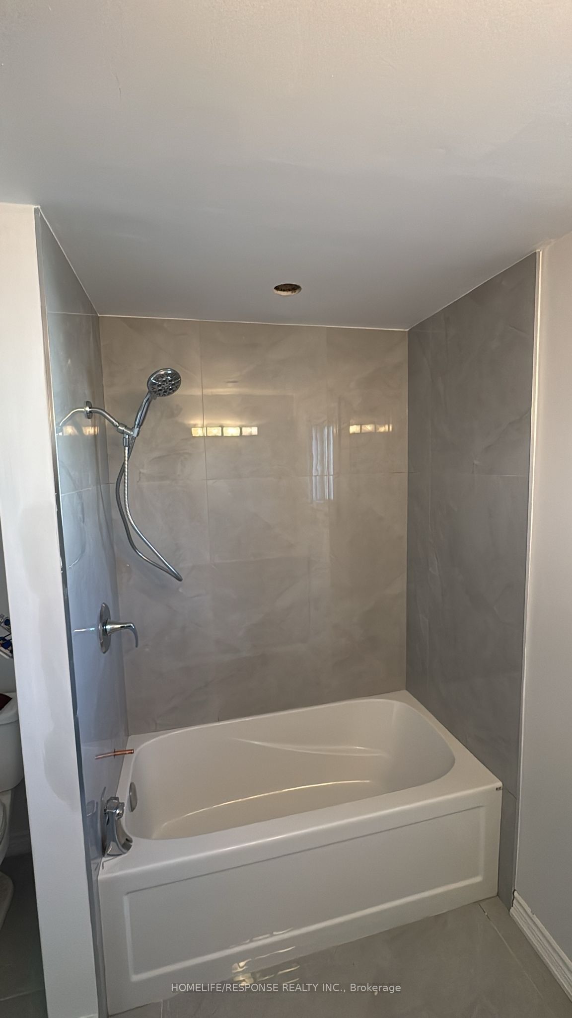 7 Belleau Street Upper Property Photo 26