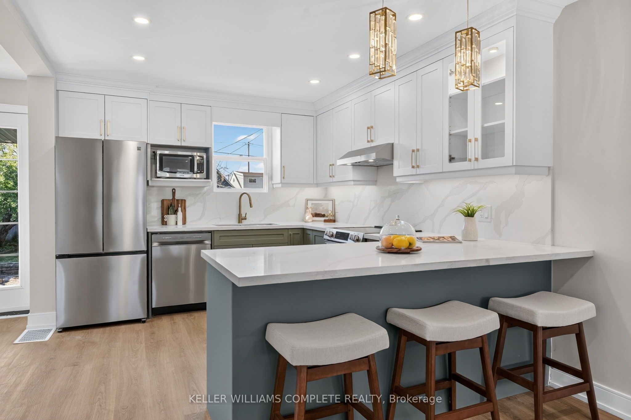 215 Paling Avenue Property Photo 14