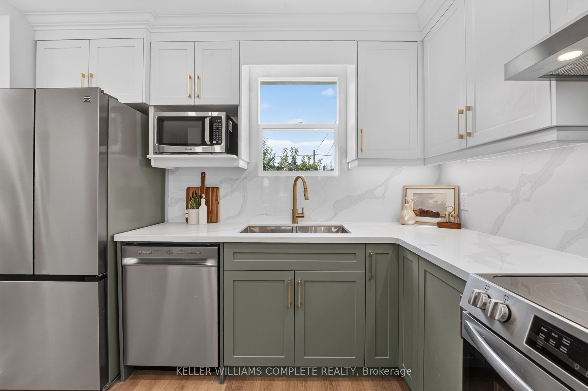 215 Paling Avenue Property Photo 16