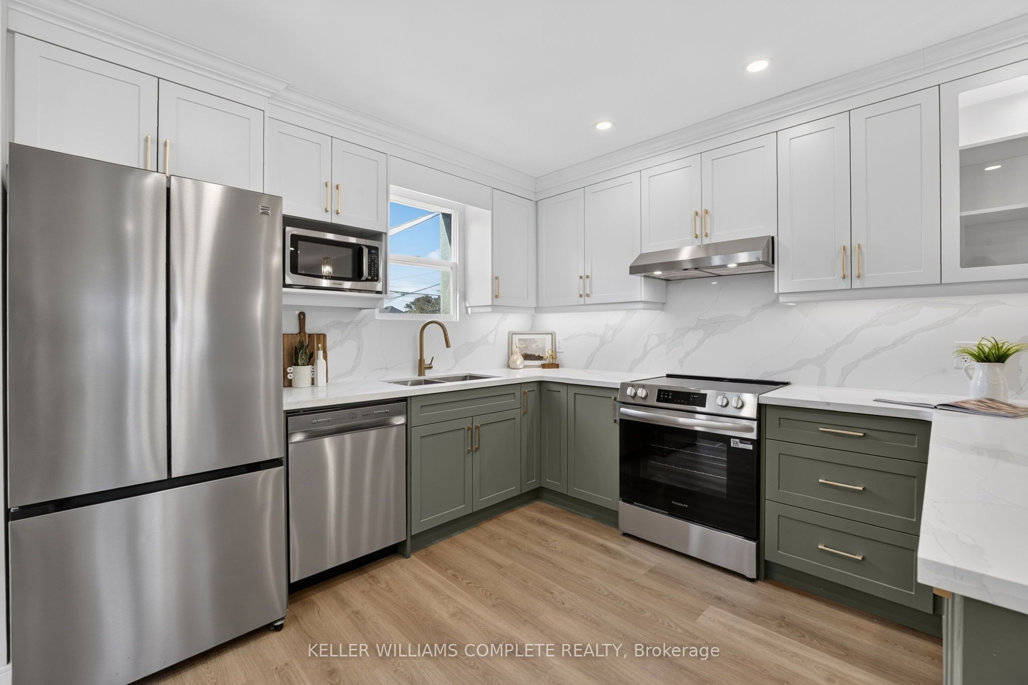 215 Paling Avenue Property Photo 17