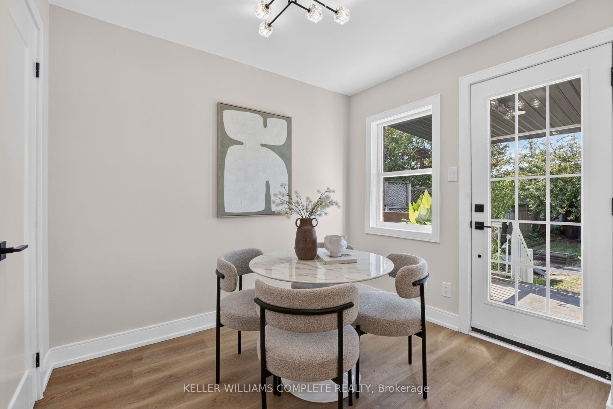215 Paling Avenue Property Photo 23