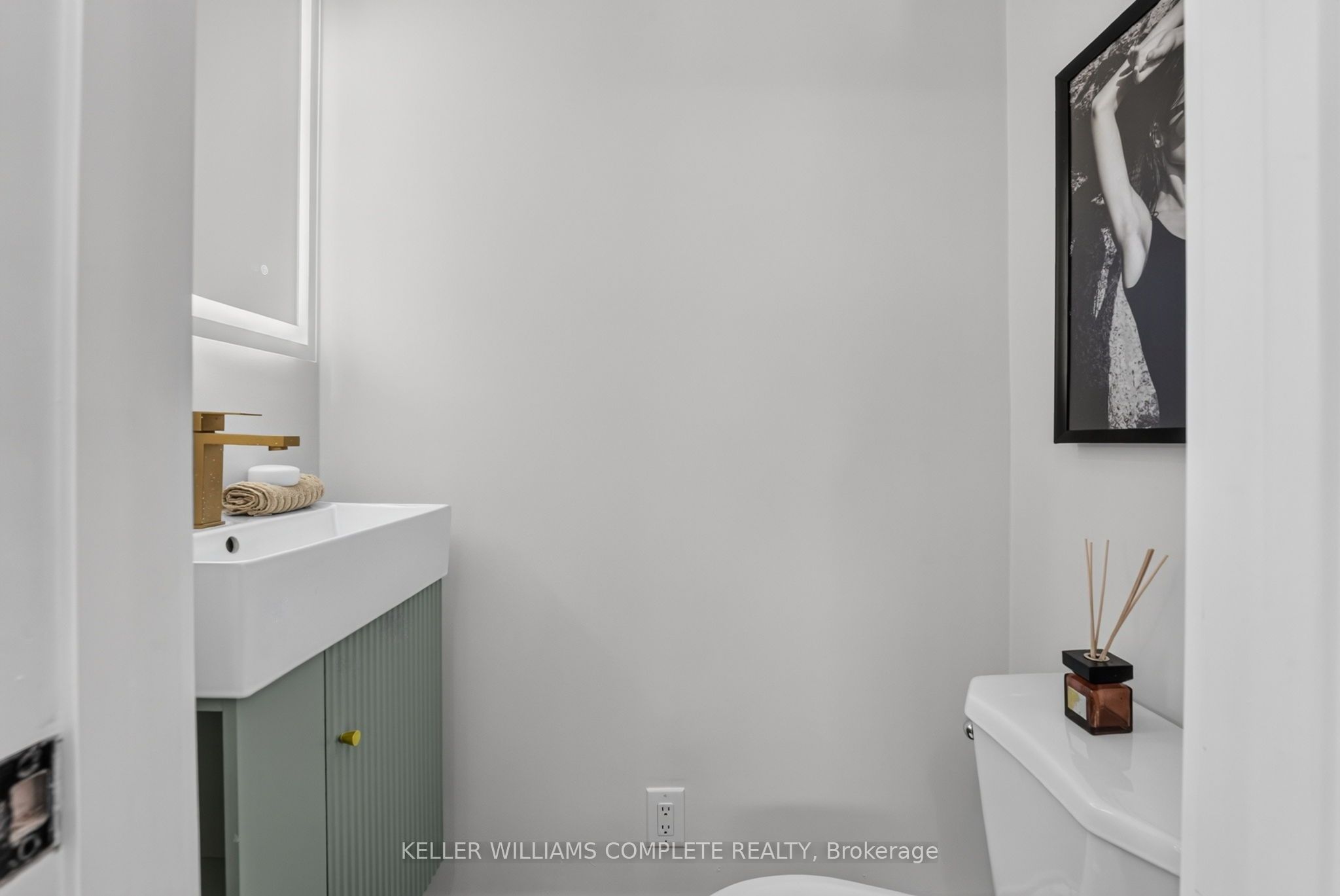 215 Paling Avenue Property Photo 24