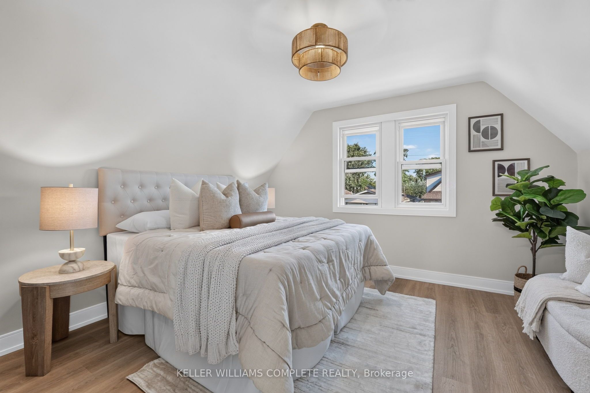 215 Paling Avenue Property Photo 27