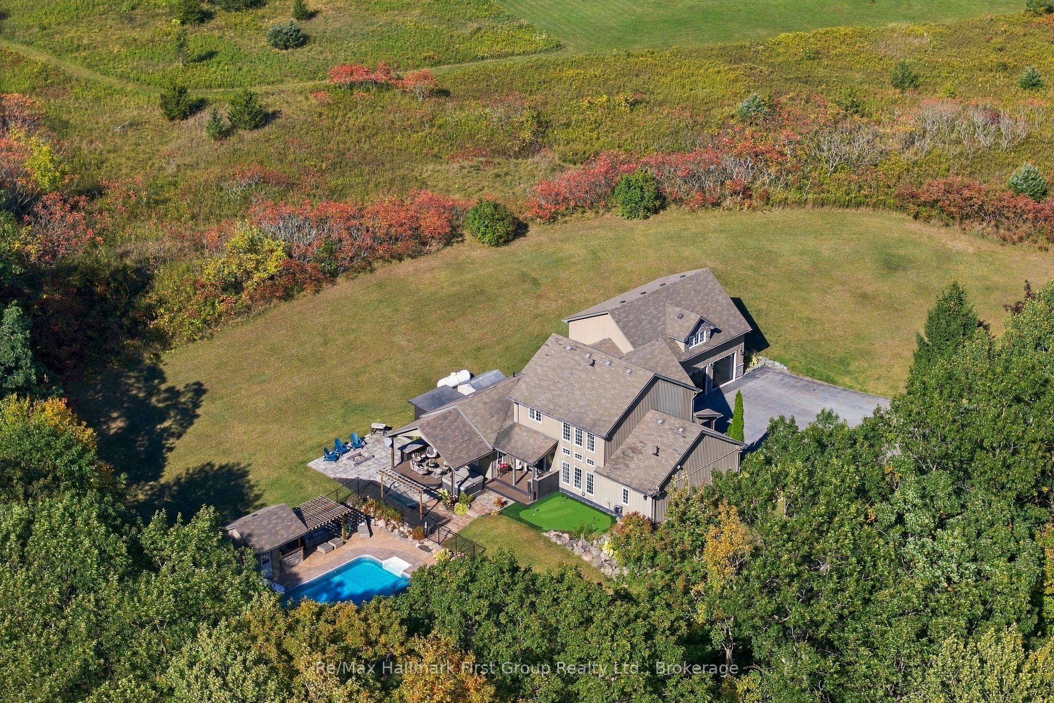 402 Fiddick Road Property Photo 1