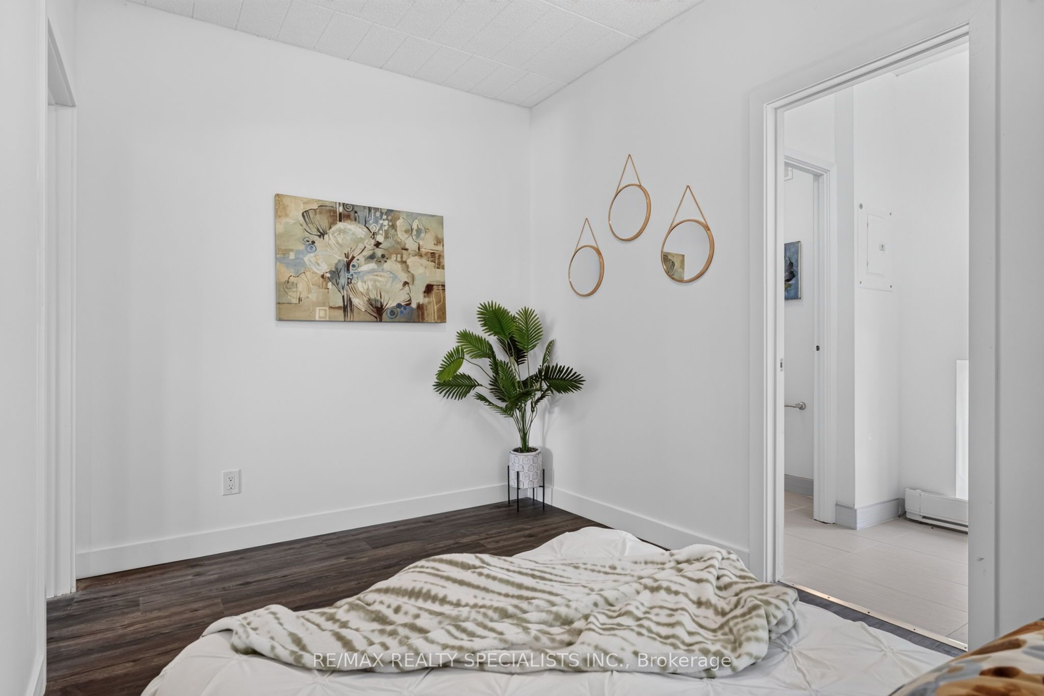 44 Queenston Street 11 Property Photo 14