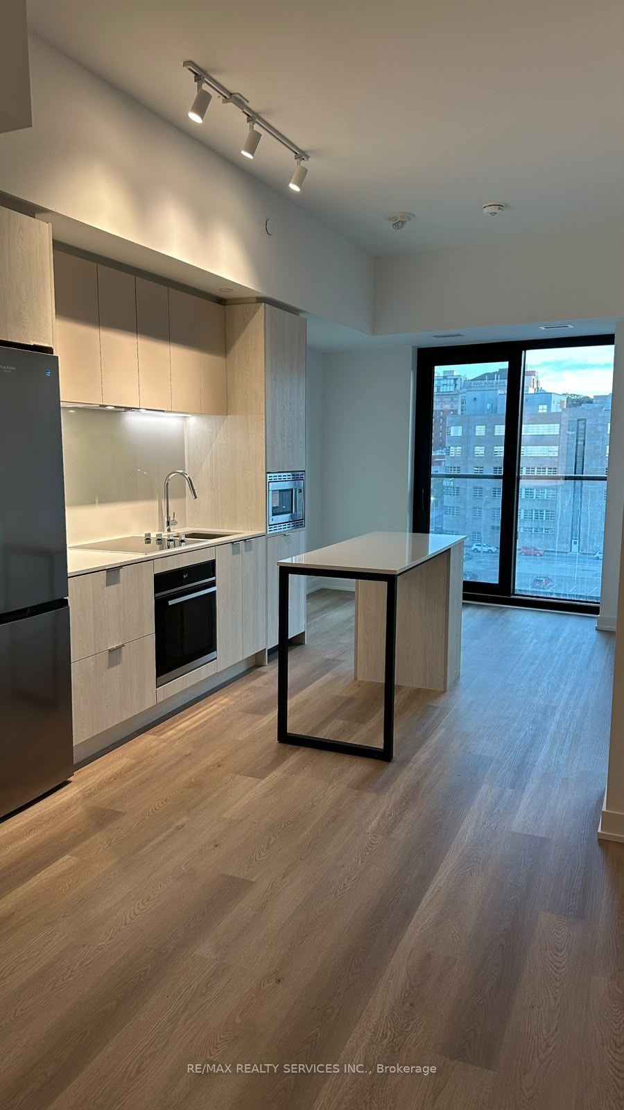 91 John Street 704 Property Photo 11