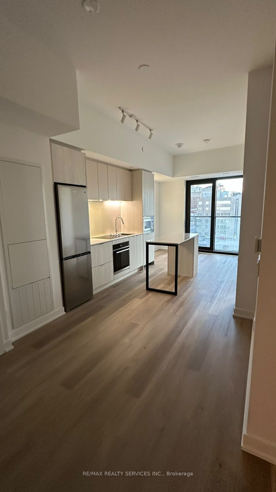 91 John Street 704 Property Photo 16