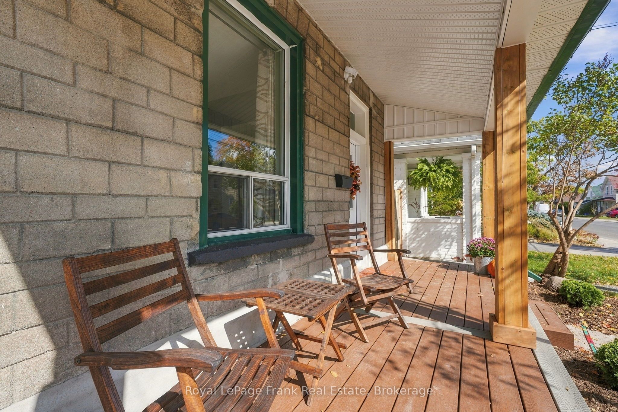 492 Hopkins Avenue Property Photo 8