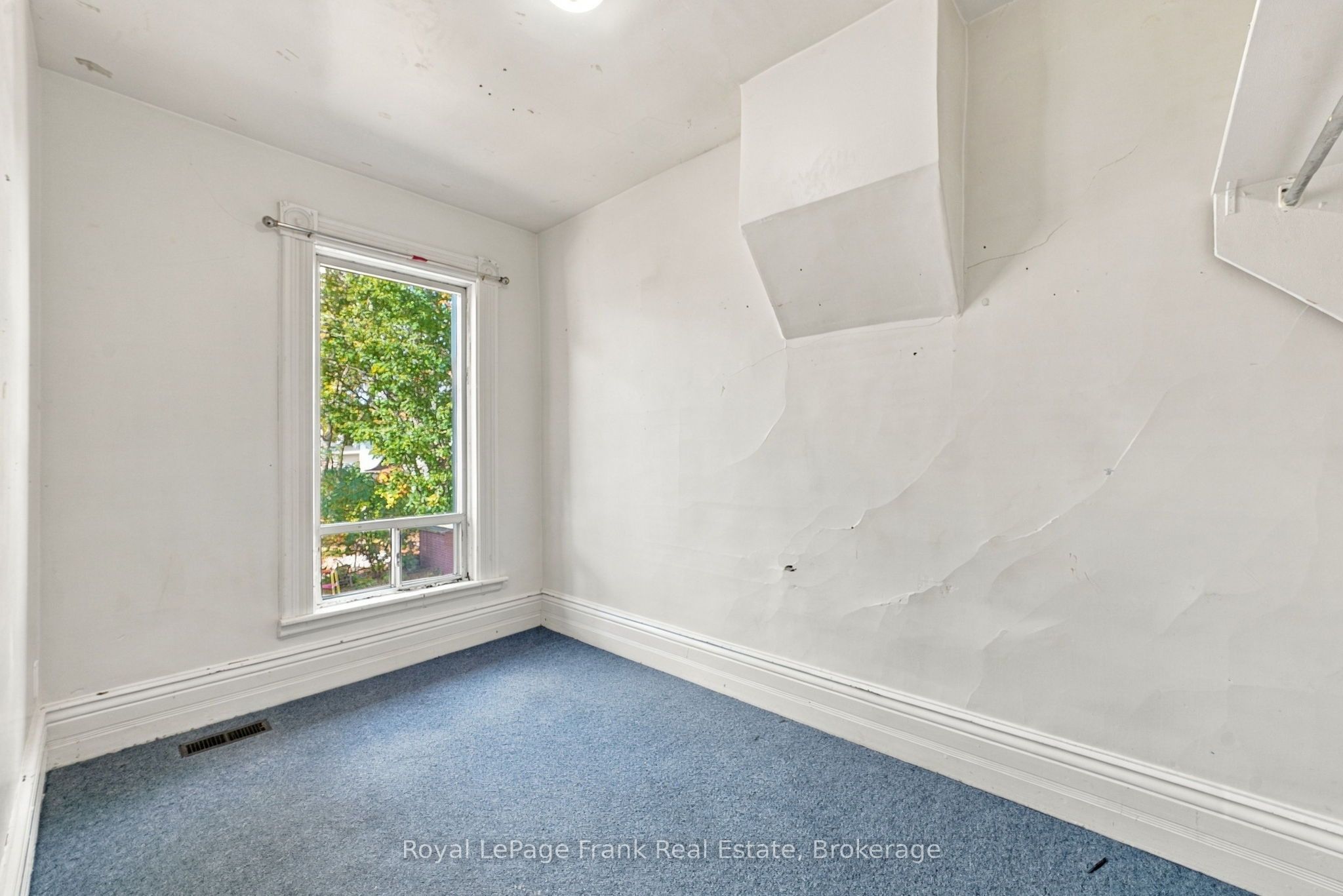 492 Hopkins Avenue Property Photo 30