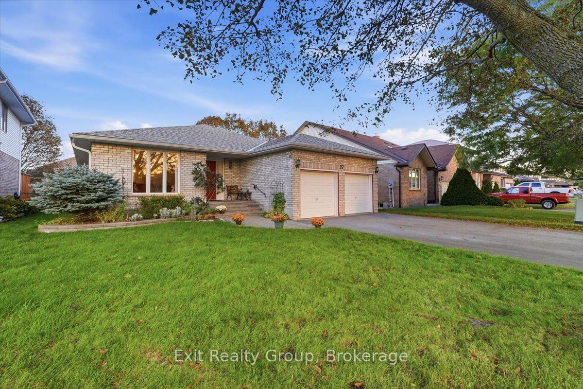 27 Dungannon Drive Property Photo 2