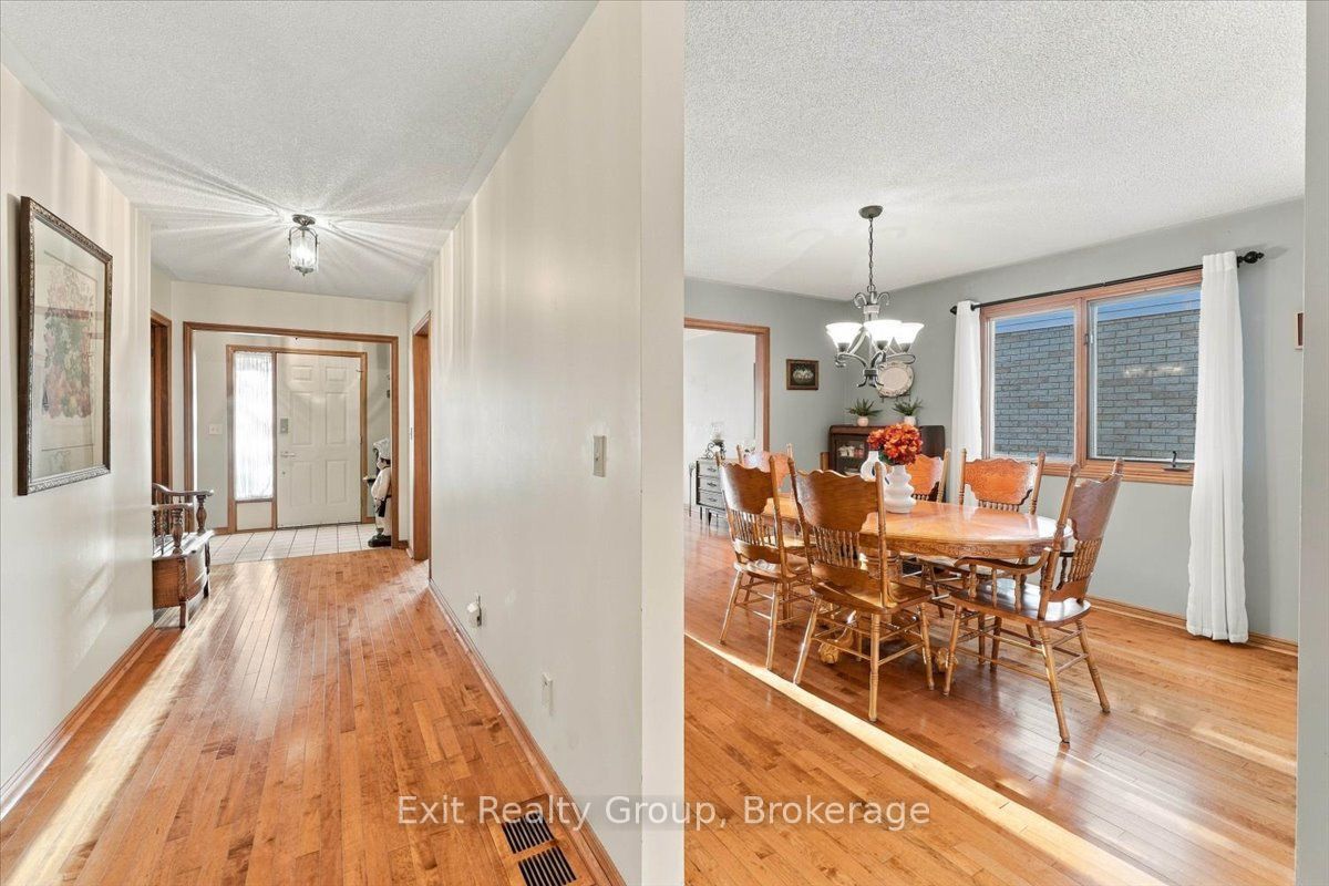 27 Dungannon Drive Property Photo 6