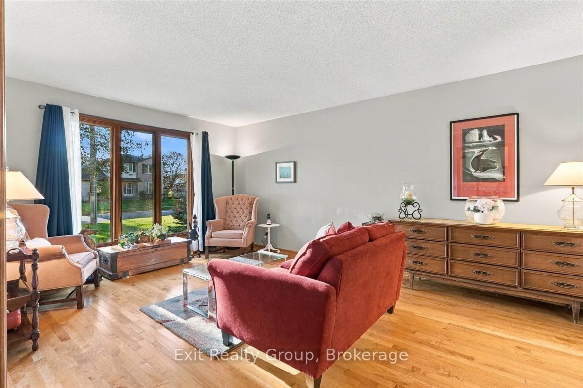 27 Dungannon Drive Property Photo 9