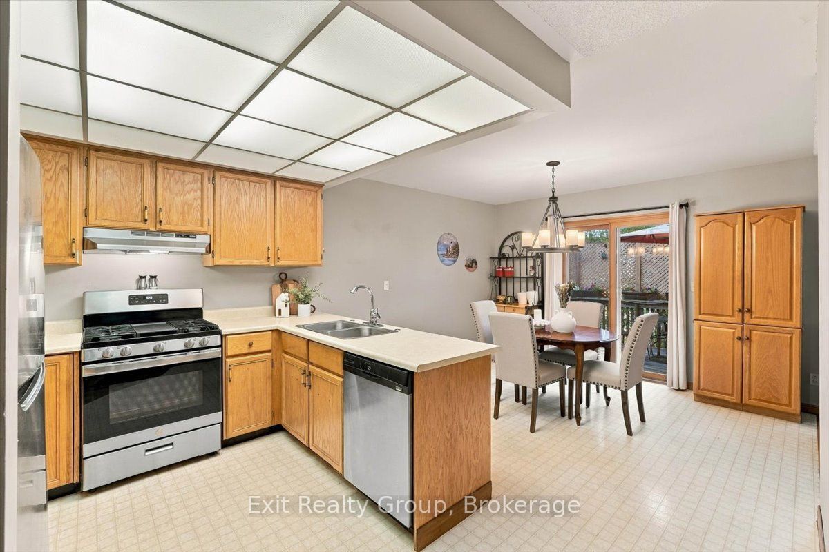 27 Dungannon Drive Property Photo 14