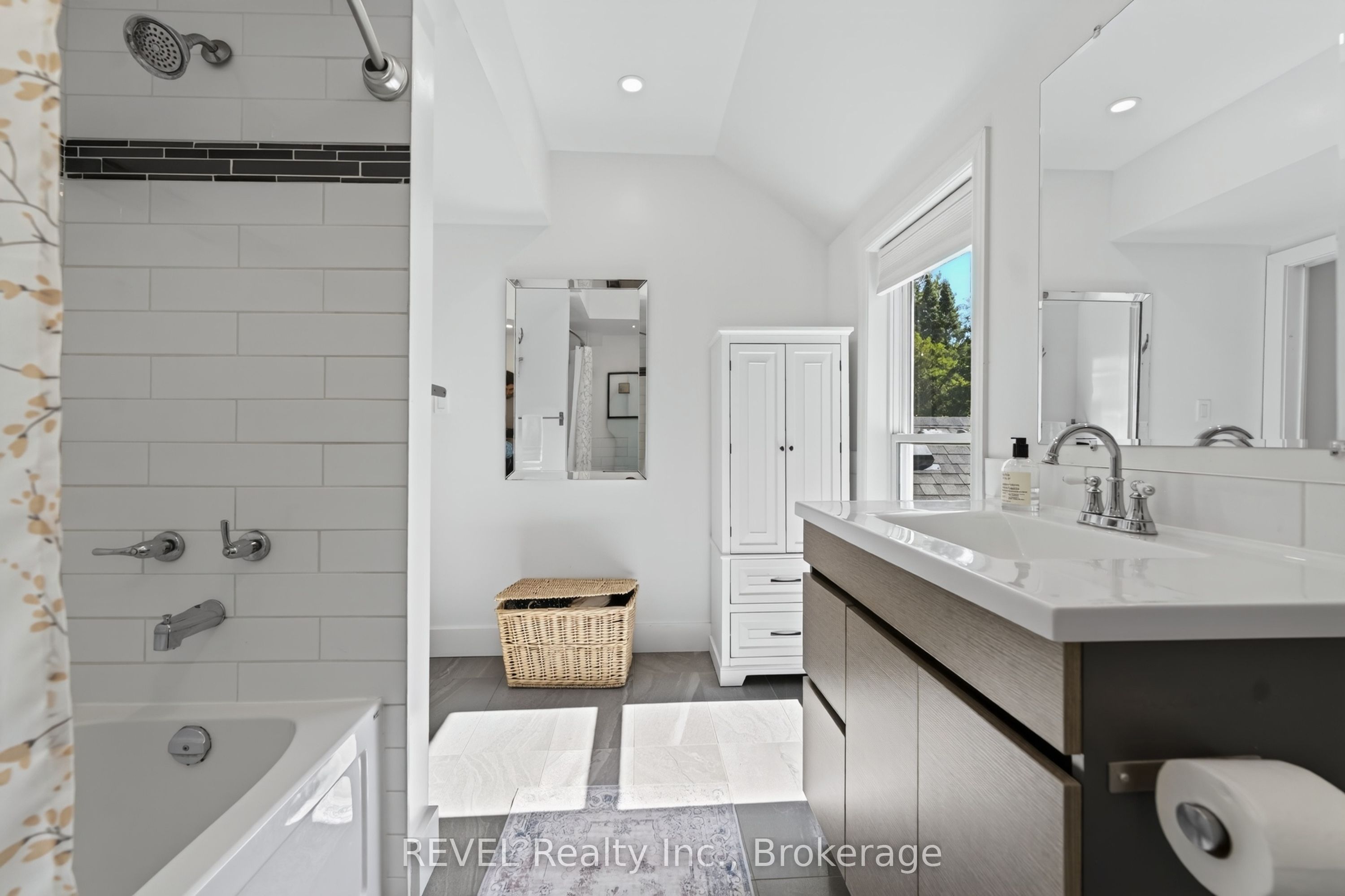 6 Elm Avenue Property Photo 32