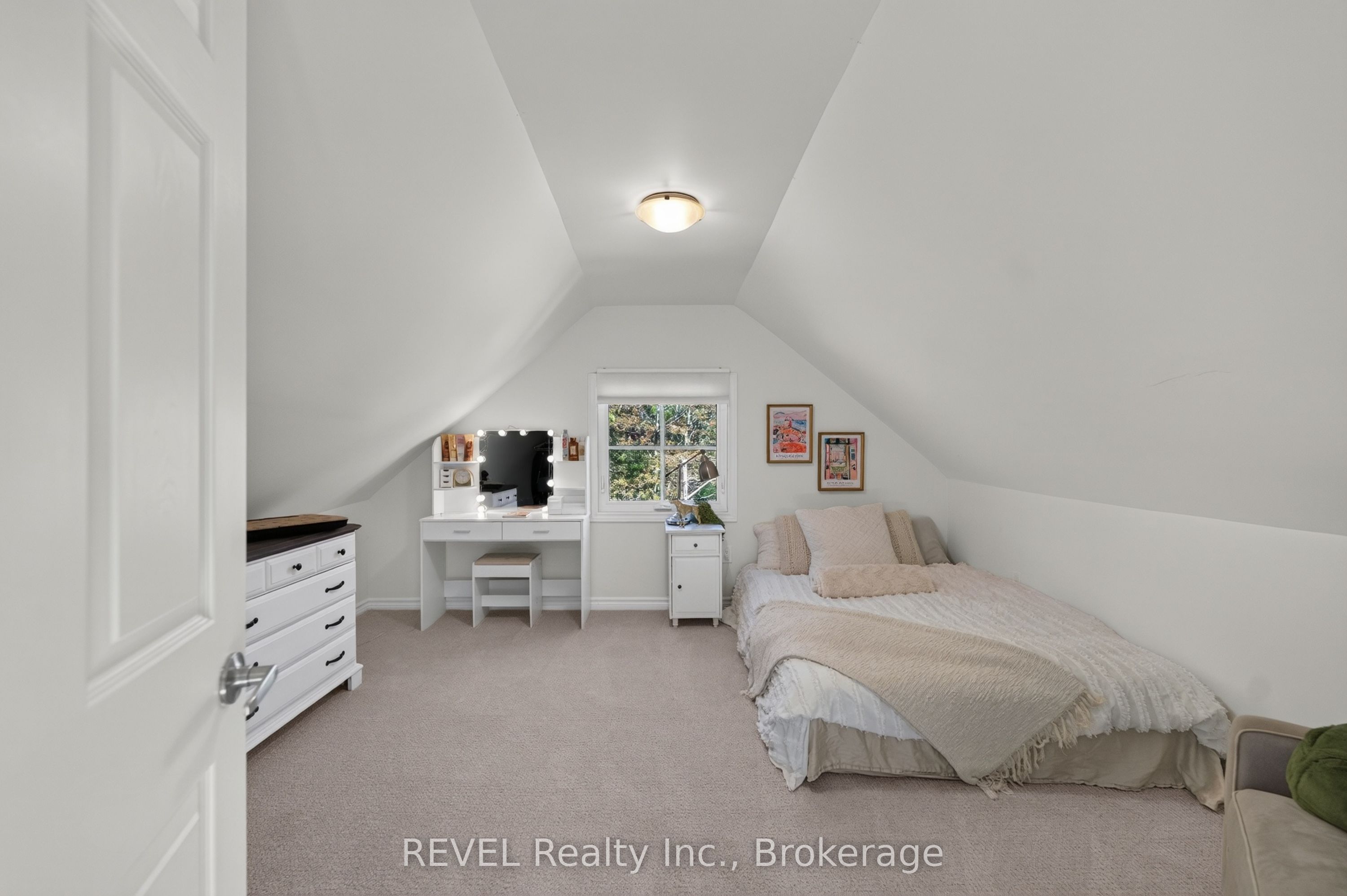 6 Elm Avenue Property Photo 35