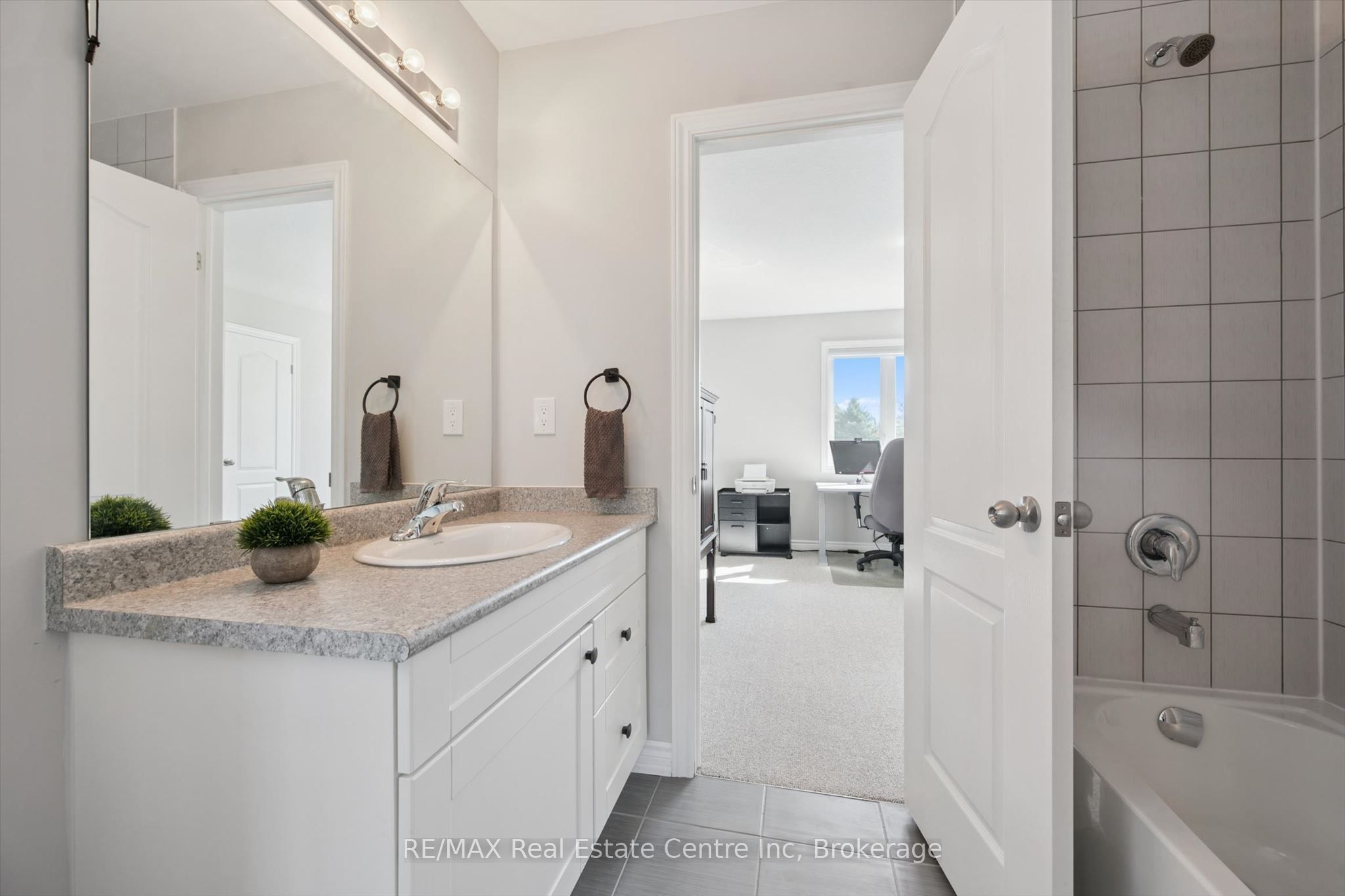 106 Ryan Street Property Photo 27