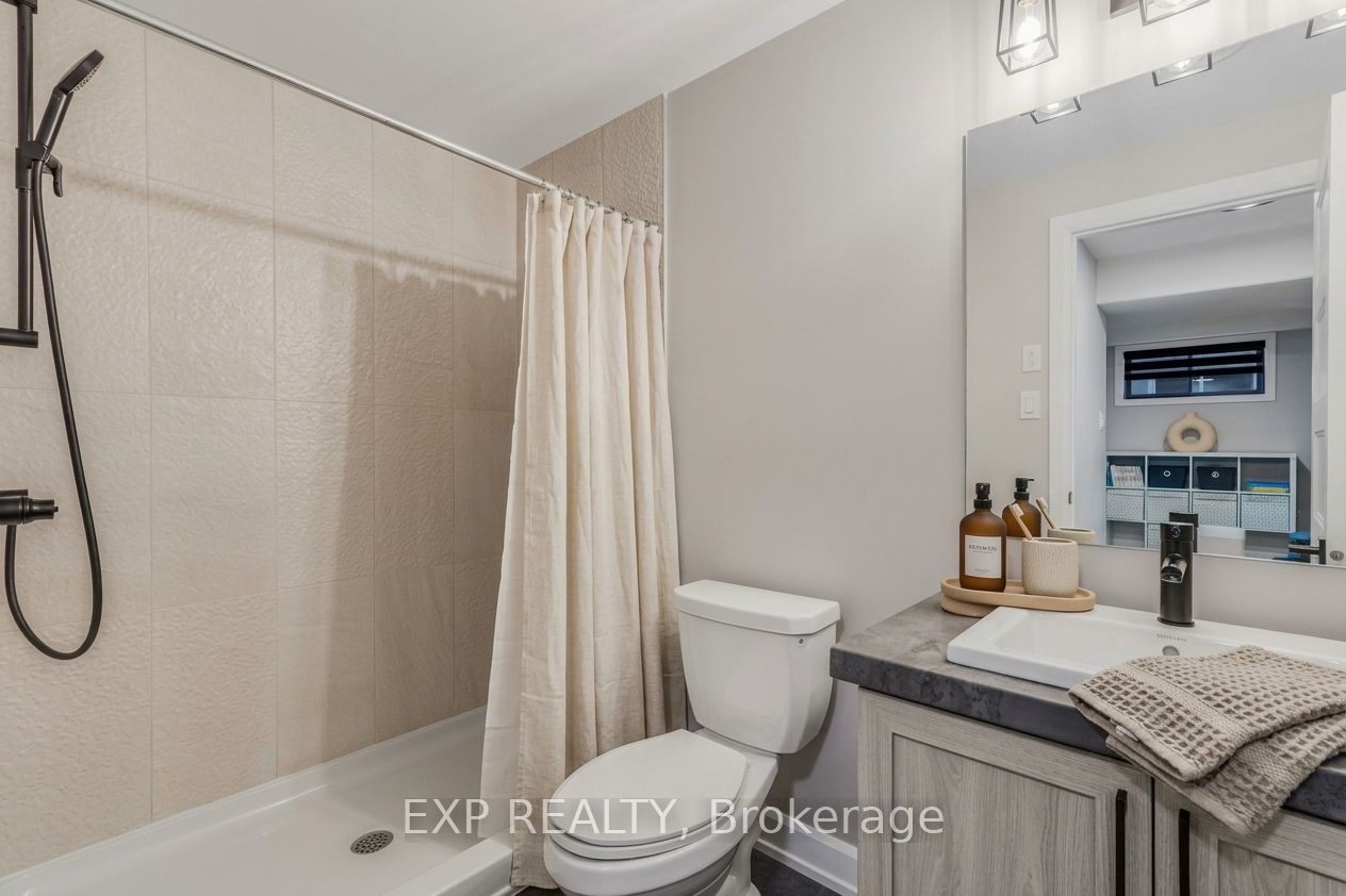 1202 Montblanc Crescent Property Photo 19