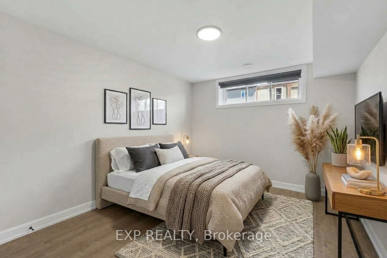 1202 Montblanc Crescent Property Photo 20