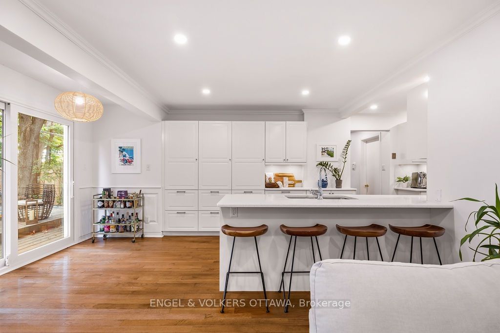 694 Island Park Drive Property Photo 11