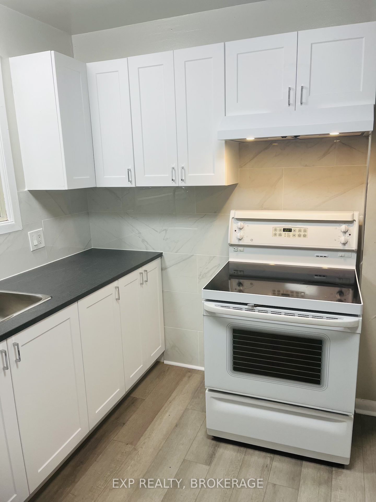 88 Joseph Street Property Photo 9