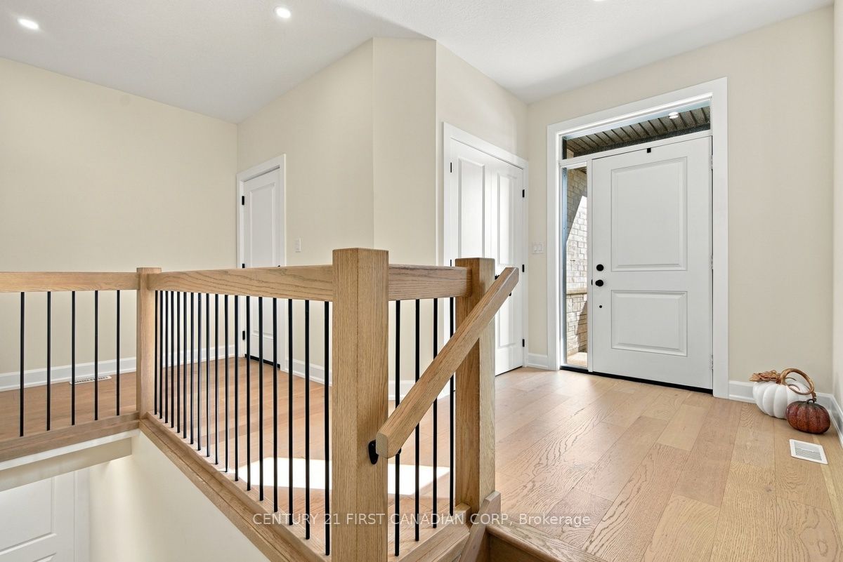 12 Briscoe Crescent Property Photo 6