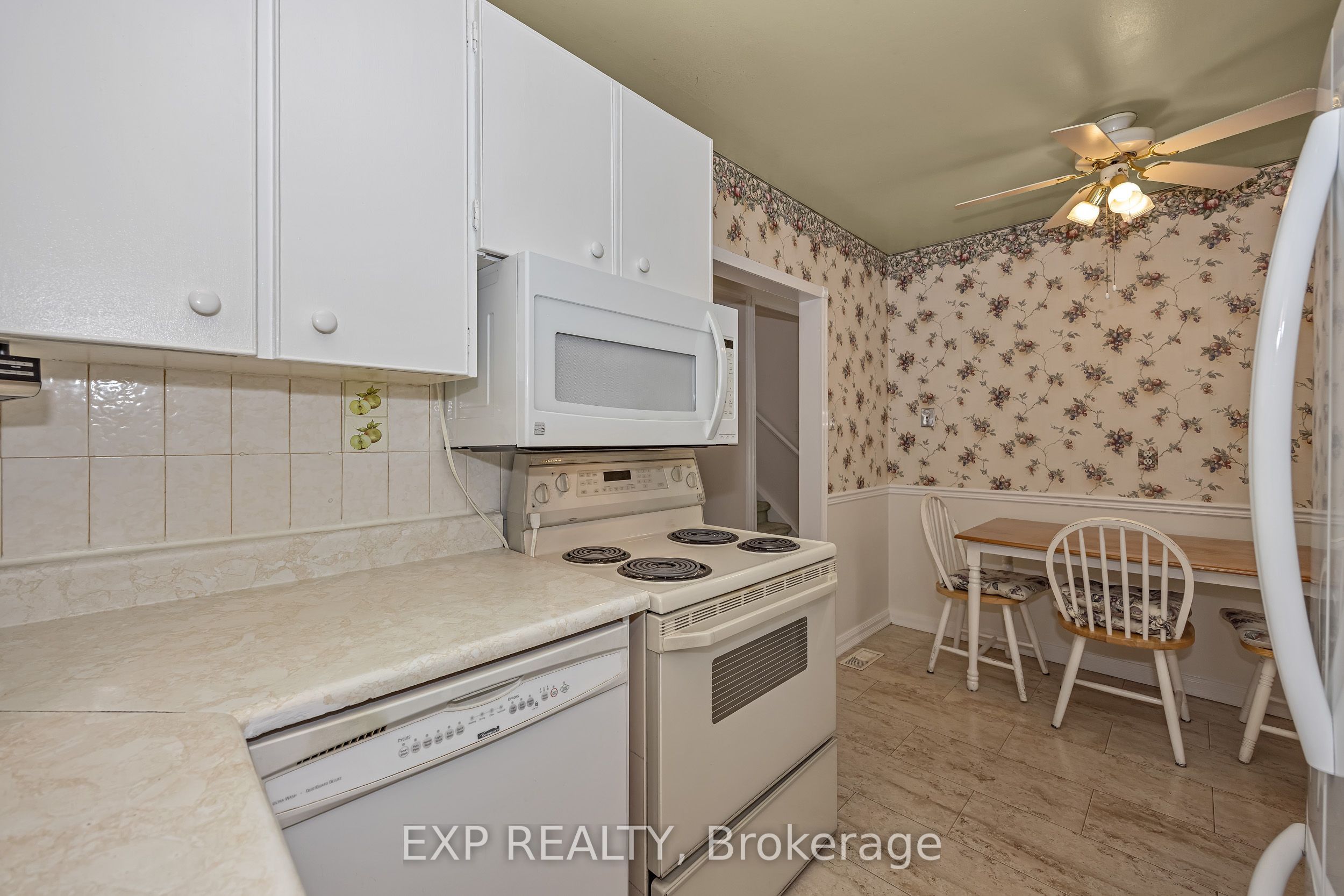 2161 Valley Drive Property Photo 9