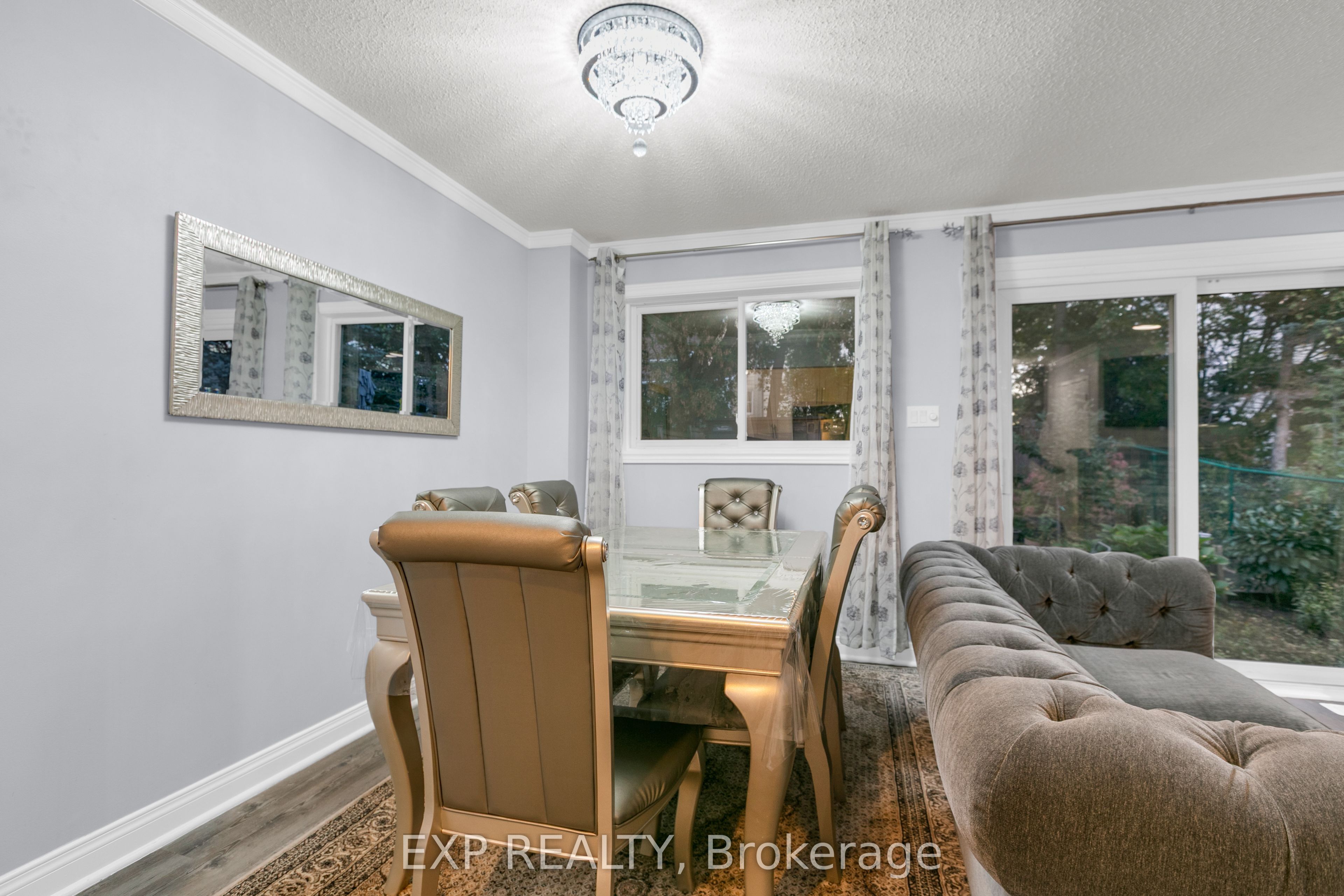 4 Fulham Court E Property Photo 10