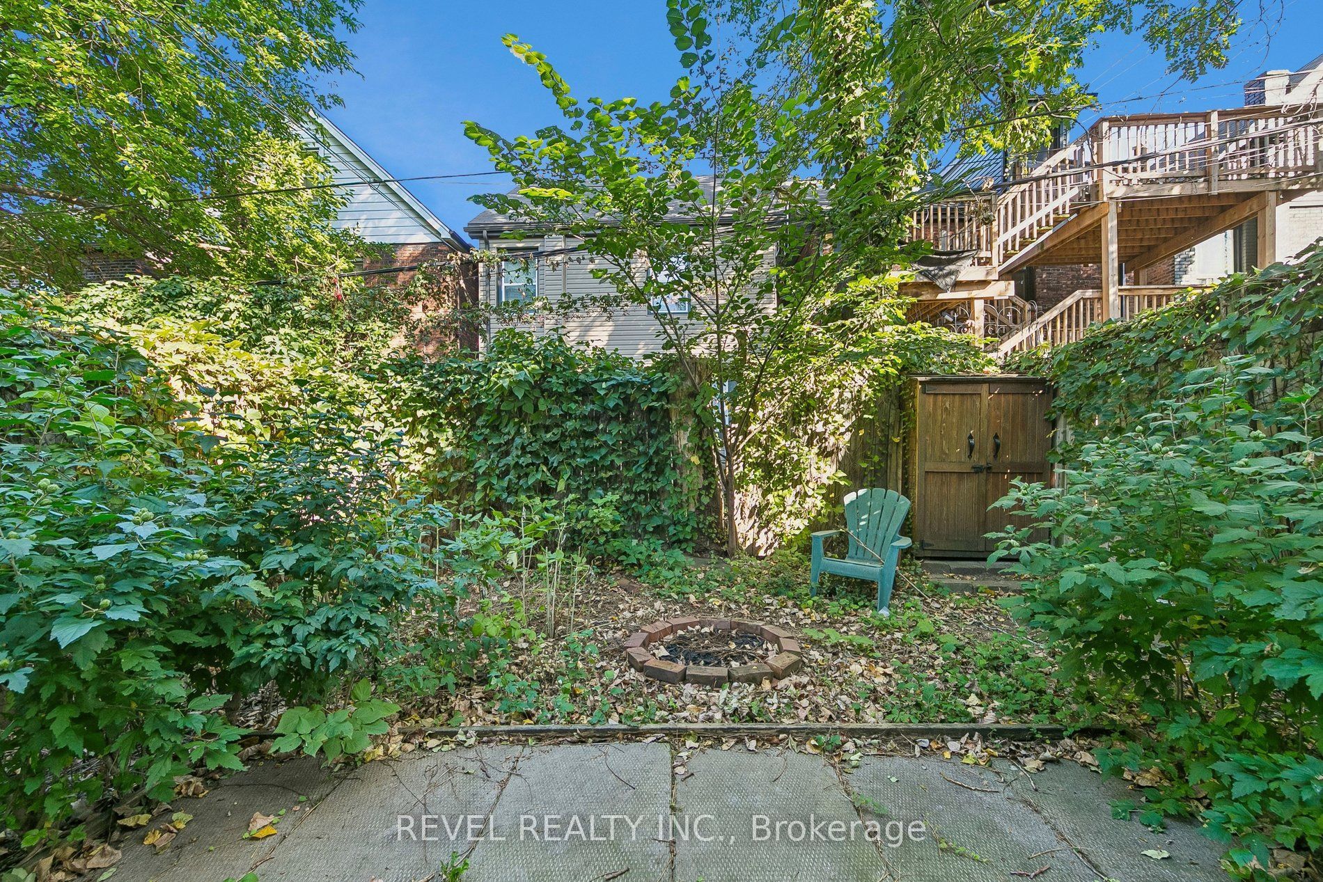 36 Holton Avenue N Property Photo 36