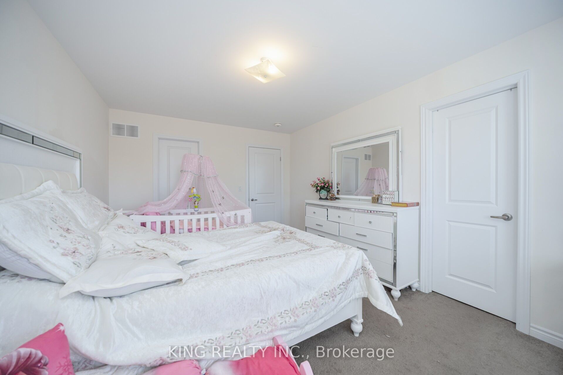 7 Todd Crescent Property Photo 27