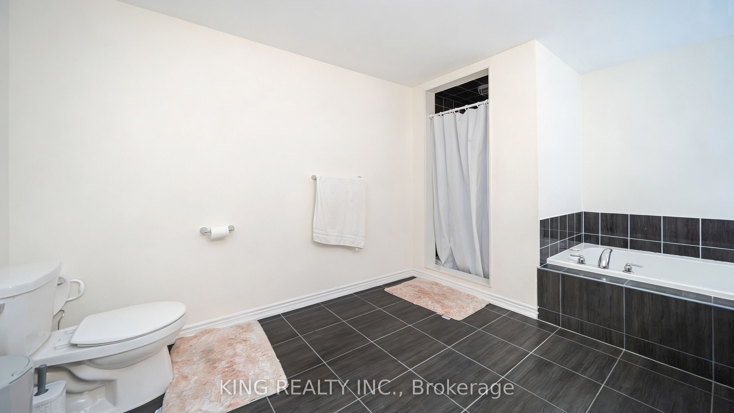 7 Todd Crescent Property Photo 29
