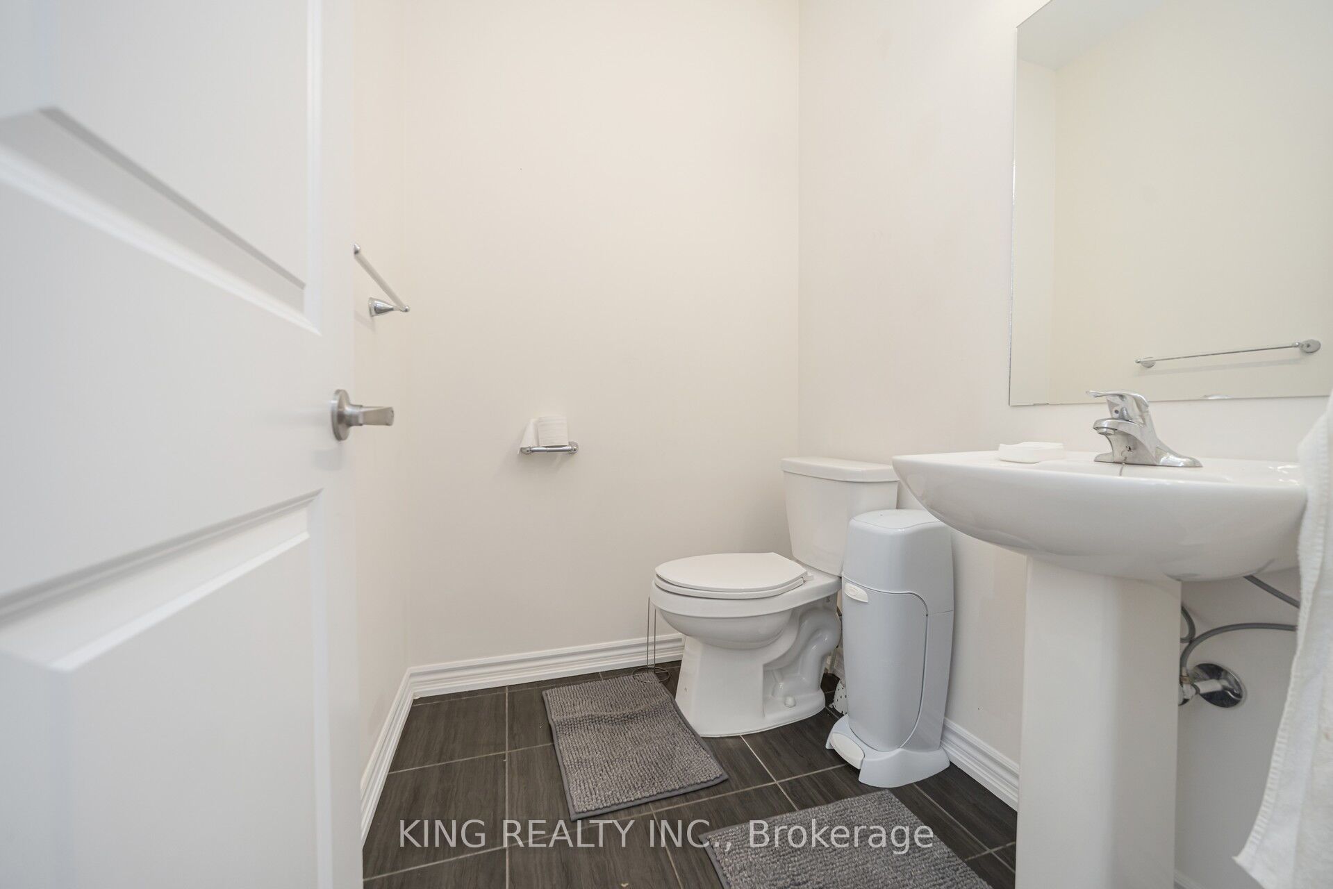 7 Todd Crescent Property Photo 45
