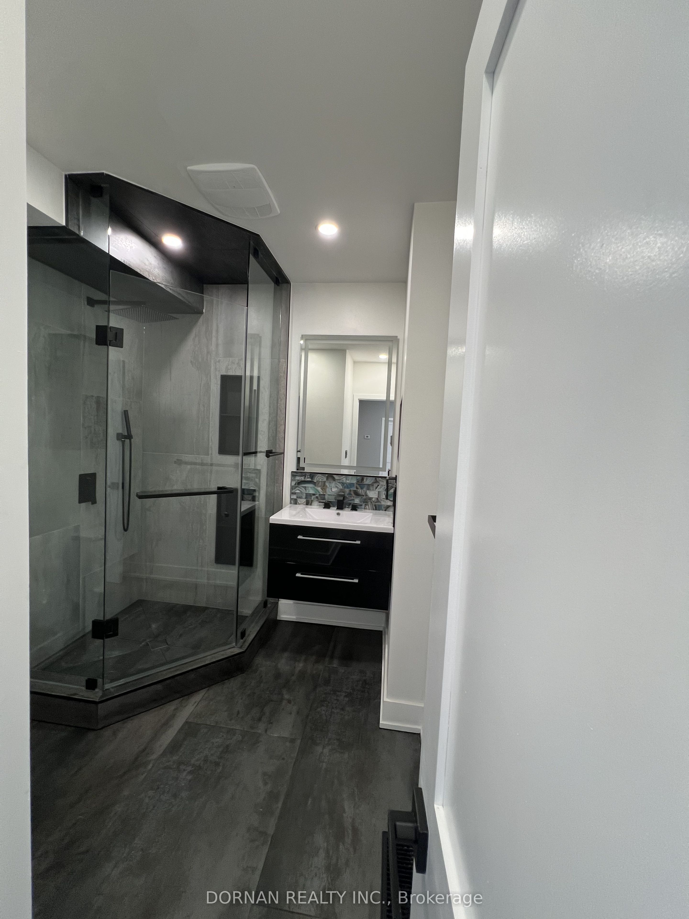 58 Victoria Avenue Property Photo 6
