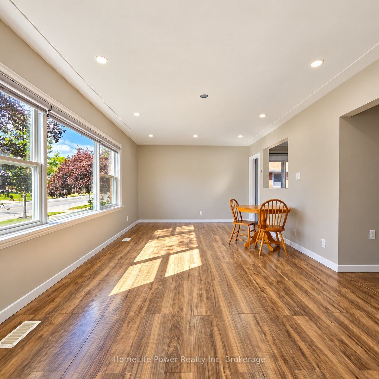 112 Heiman Street 2 Property Photo 3