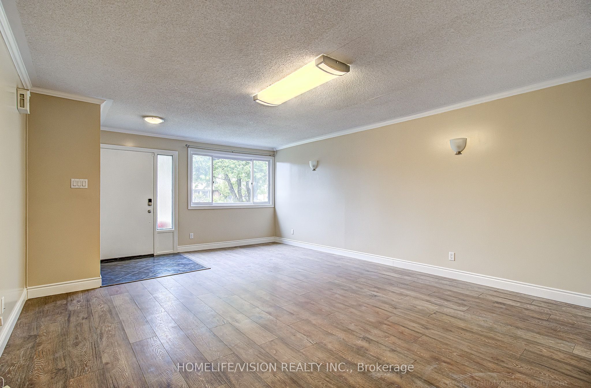 25 Radcliffe Drive Property Photo 3