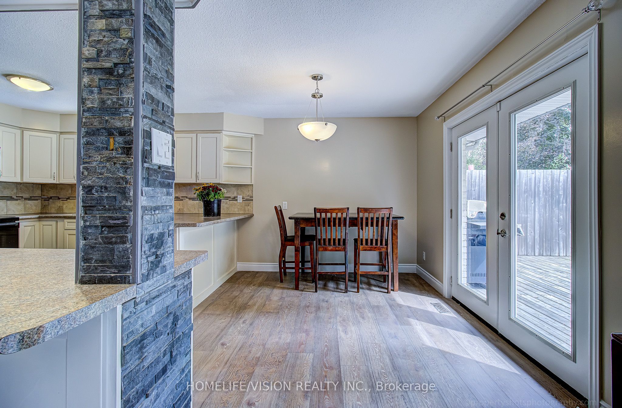 25 Radcliffe Drive Property Photo 10