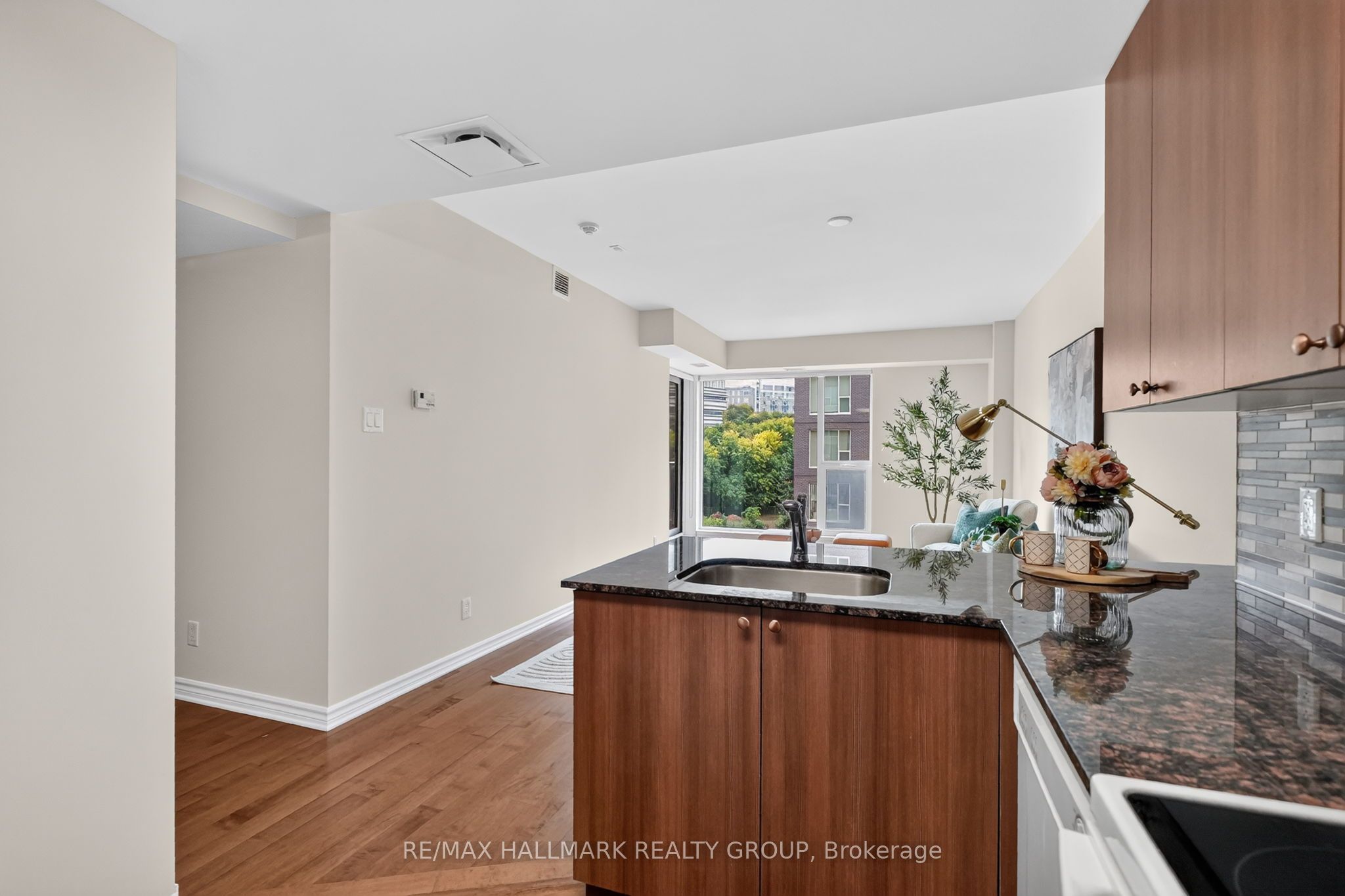 250 Lett Street 405 Property Photo 15