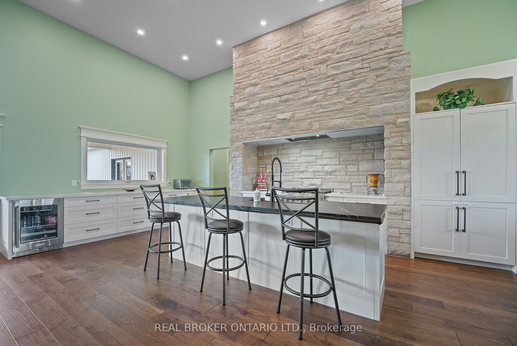 3809 Netherby Road Property Photo 11