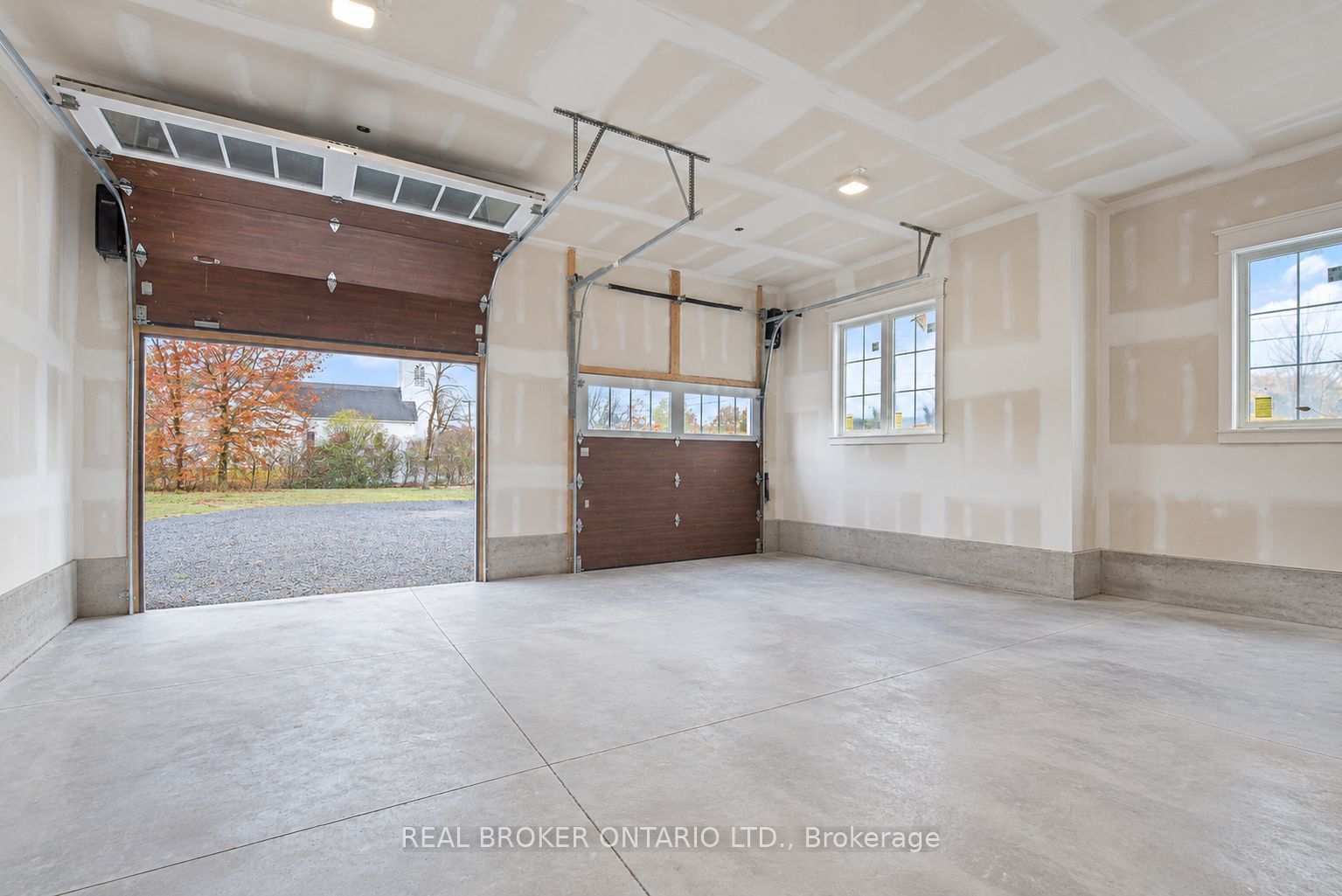 3809 Netherby Road Property Photo 24