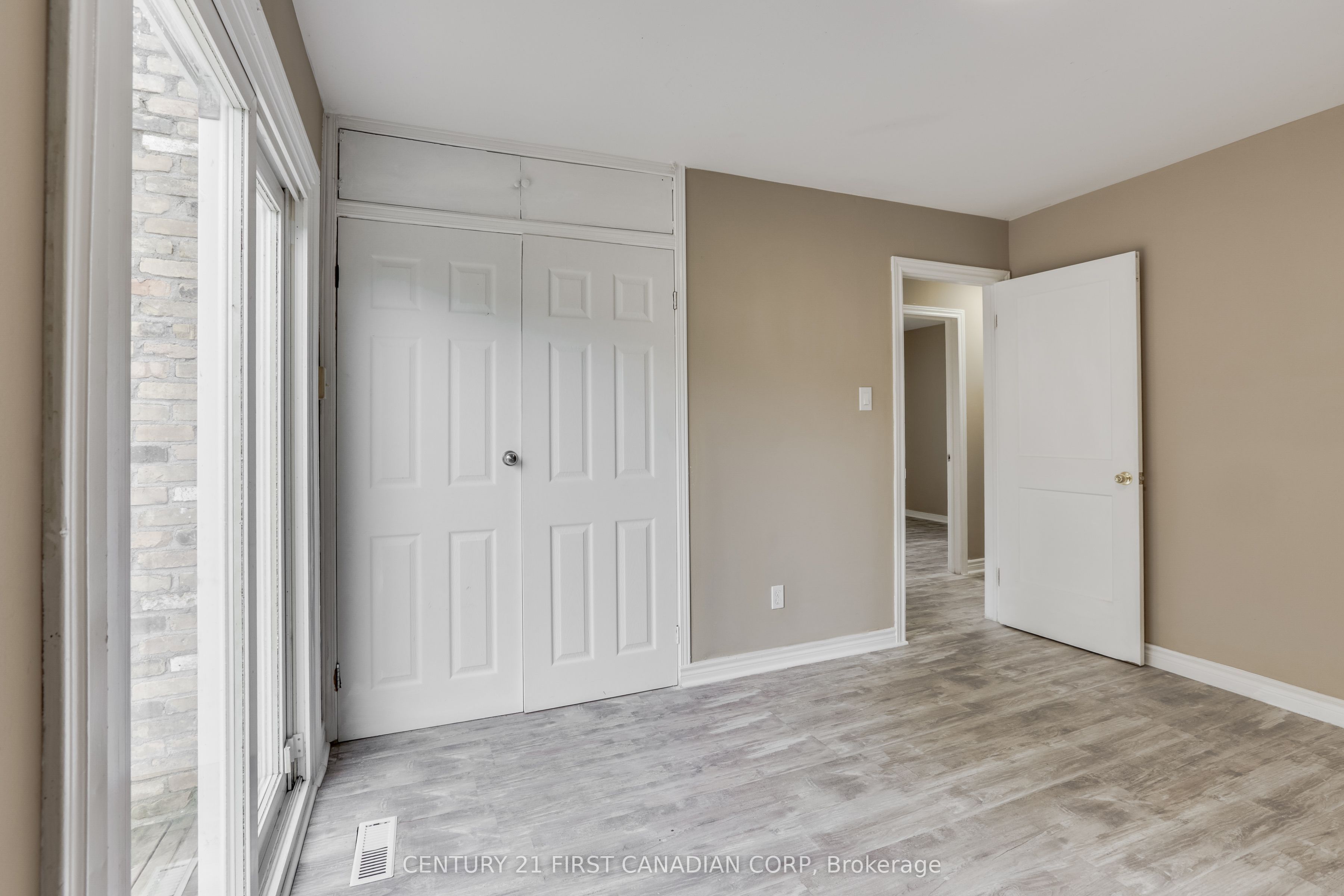 63 Renny Crescent Main Property Photo 11