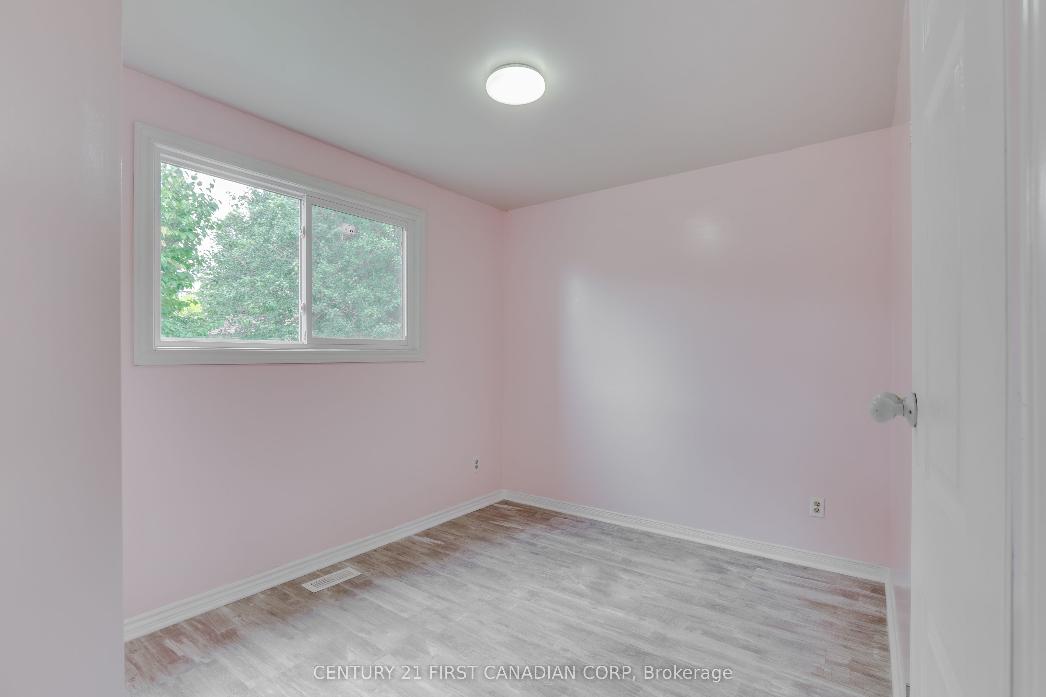 63 Renny Crescent Main Property Photo 12